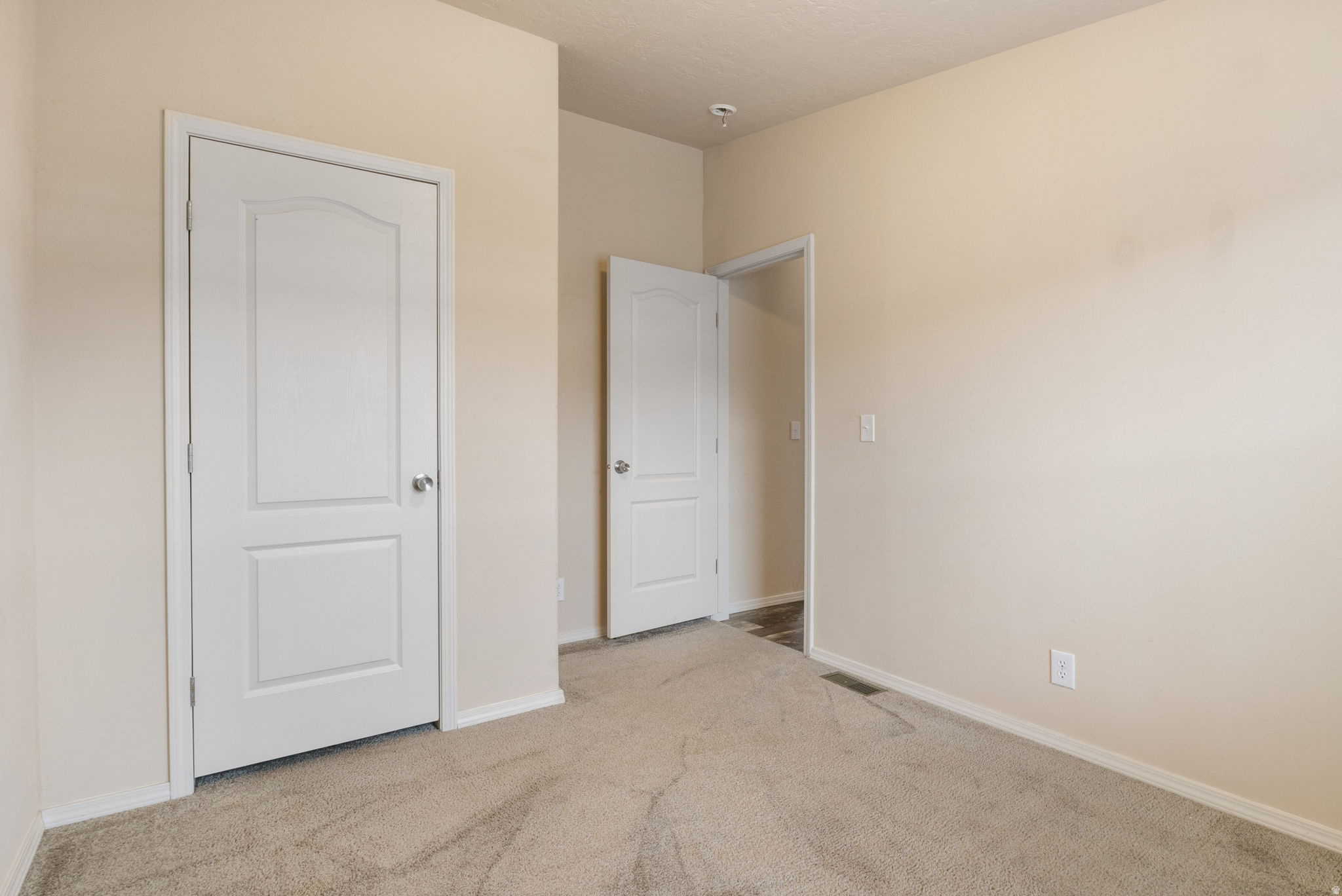 WINCHESTER ESTATES - Residential