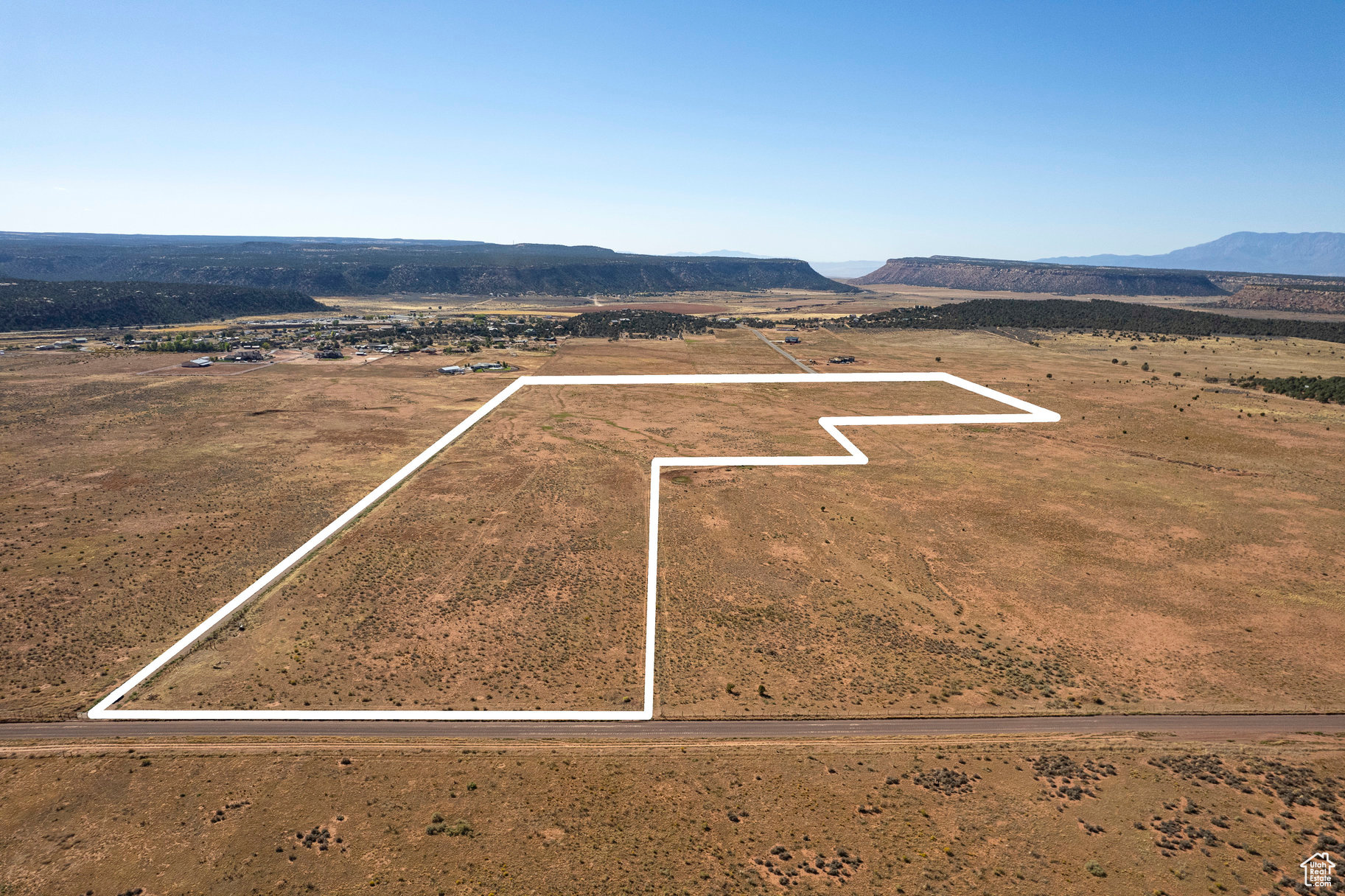 APPLE VALLEY TOWNSIT - Land