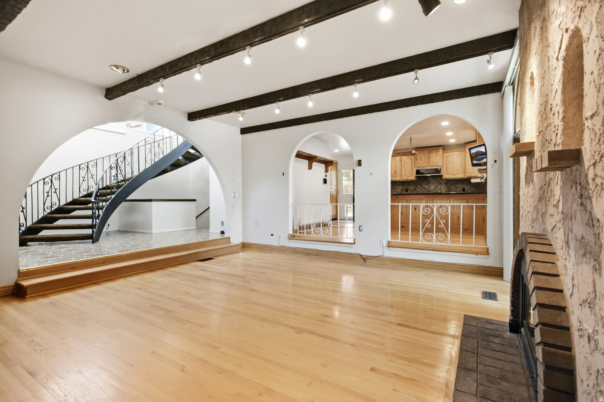BURTON - Residential
