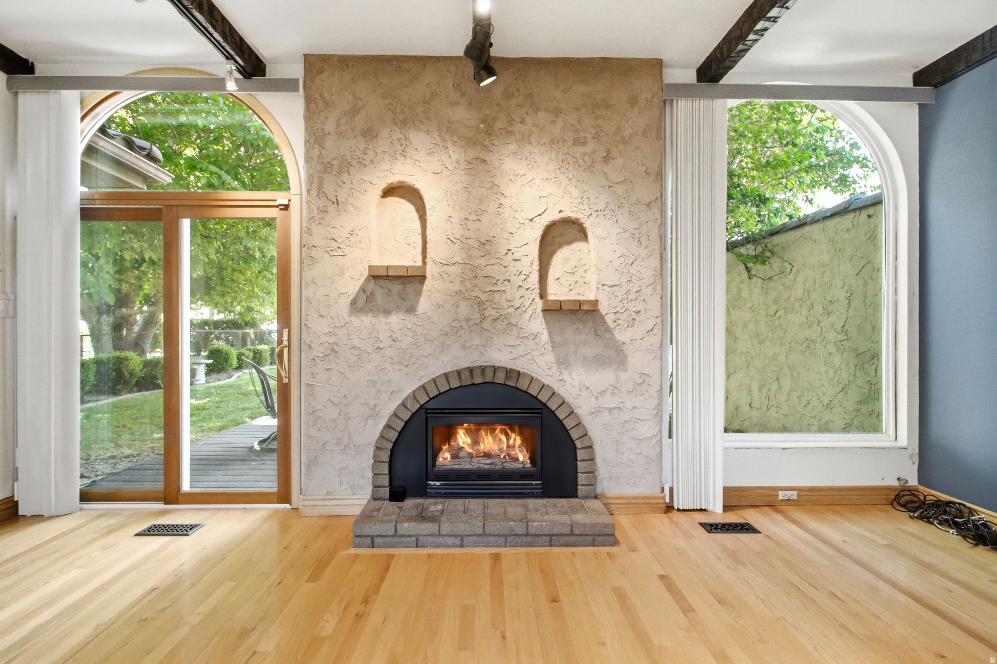 BURTON - Residential