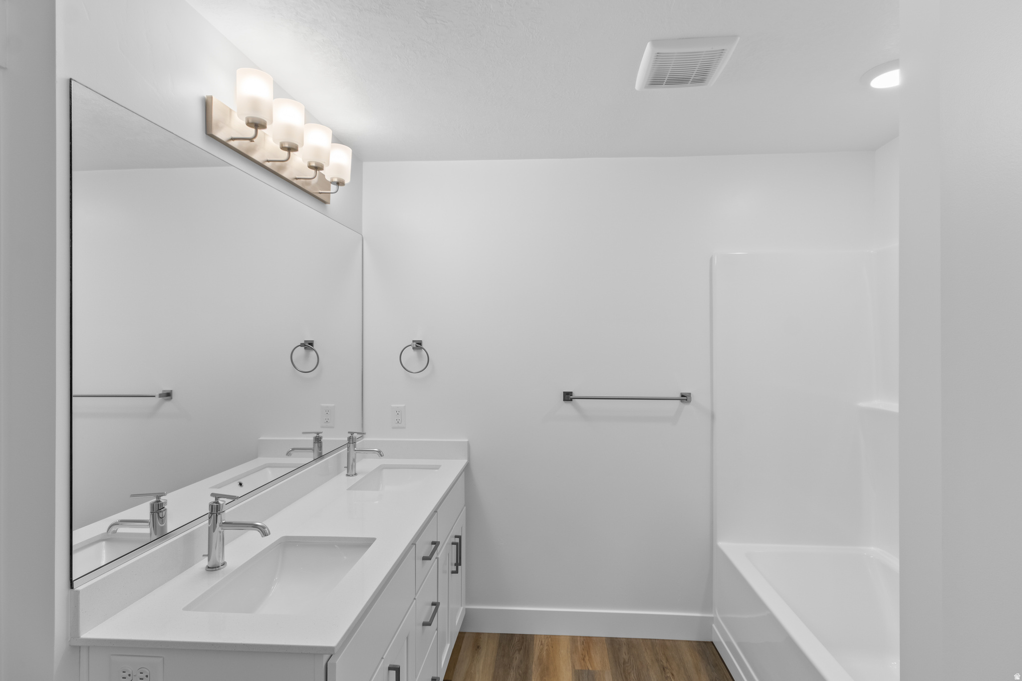 LEGENDS CROSSING - Residential