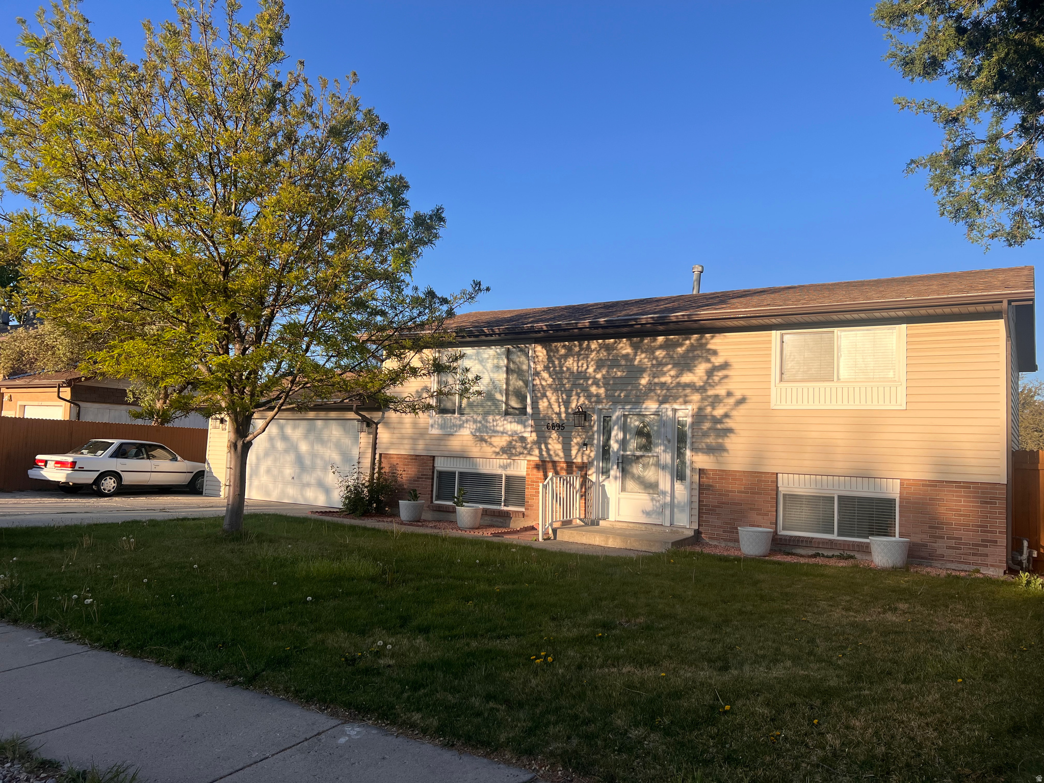 DIXIE VALLEY #4 - Residential