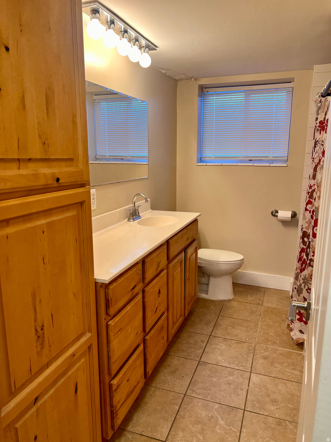 DIXIE VALLEY #4 - Residential