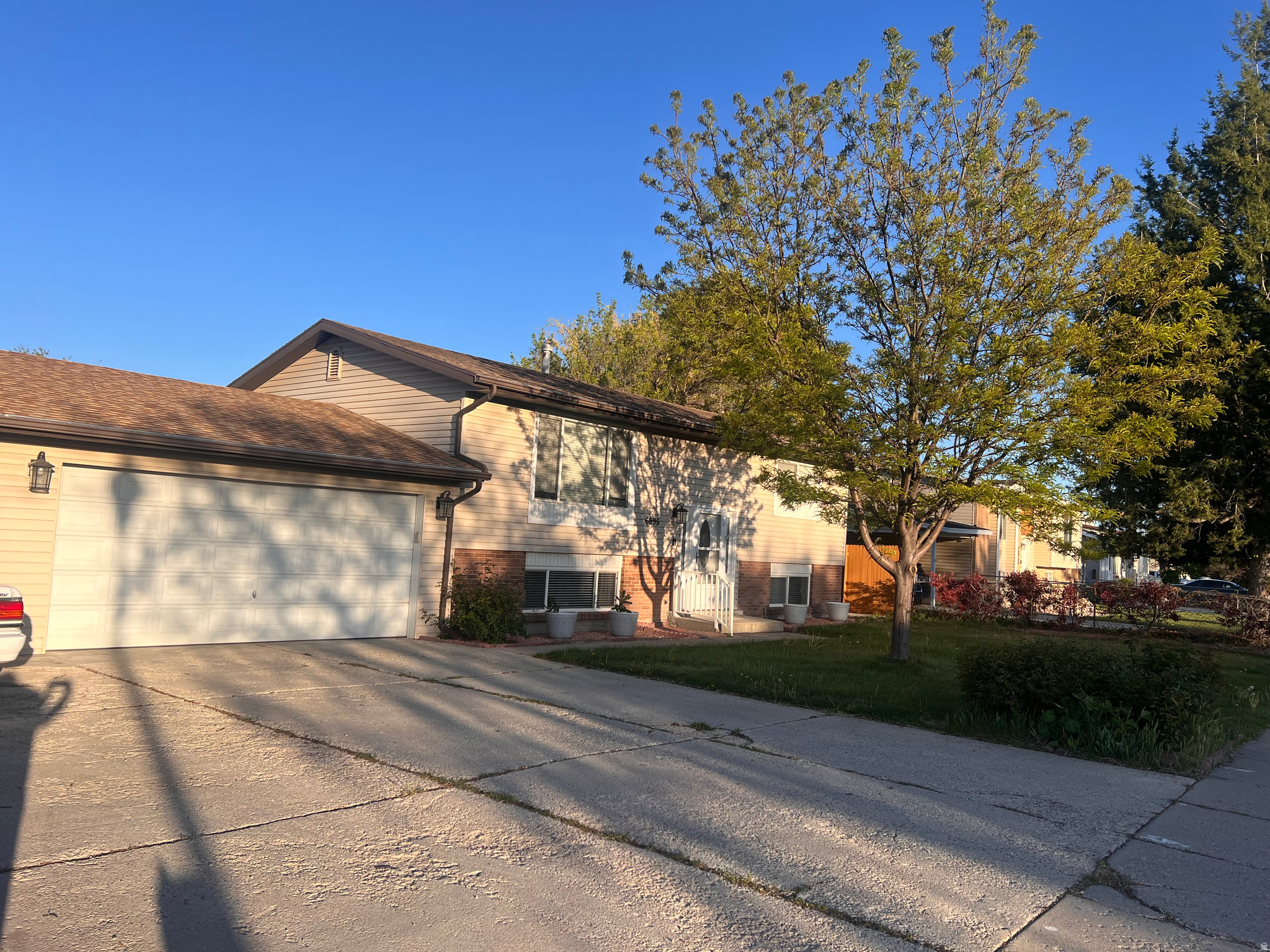 DIXIE VALLEY #4 - Residential
