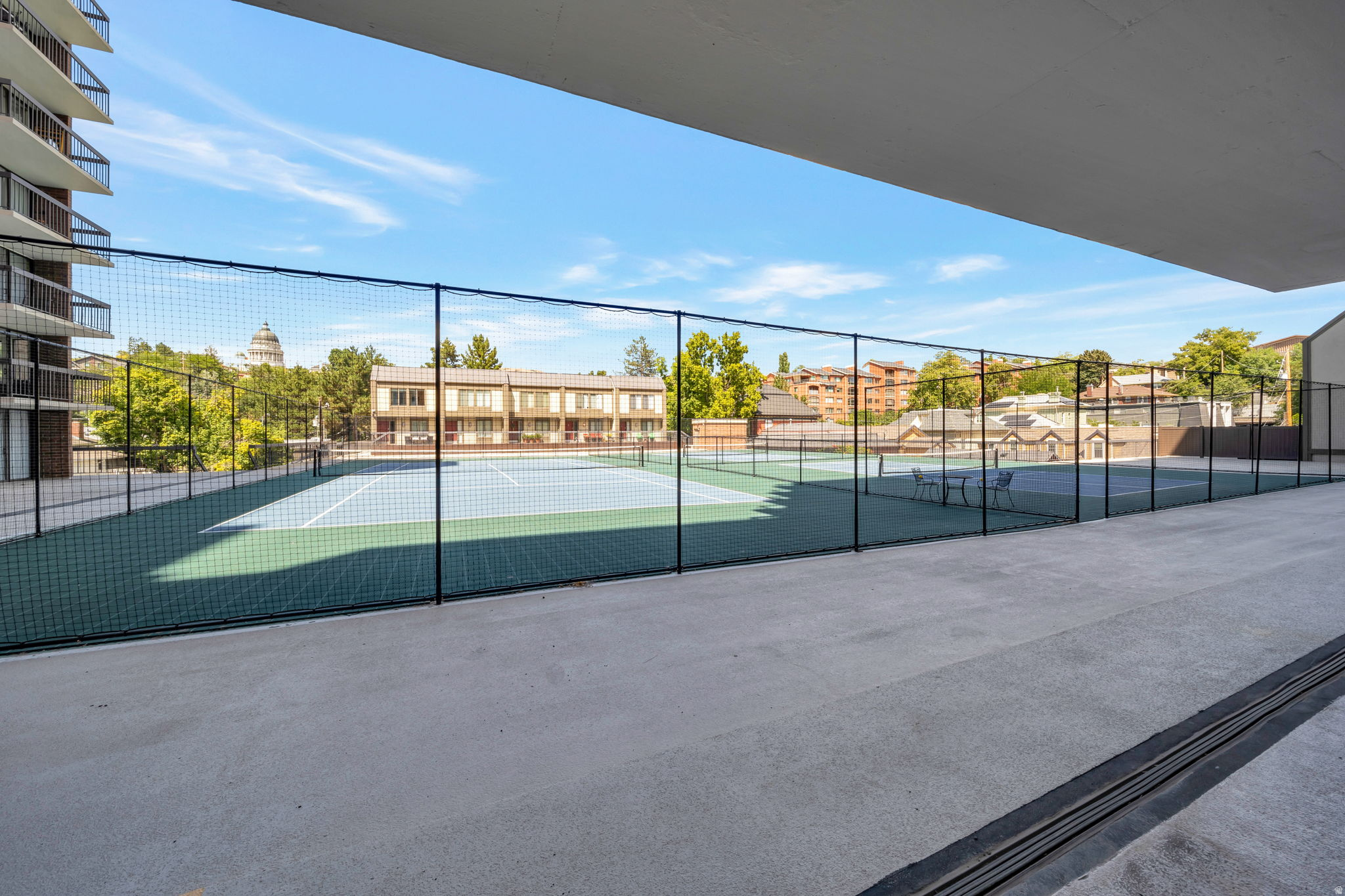 CANYON ROAD - Residential