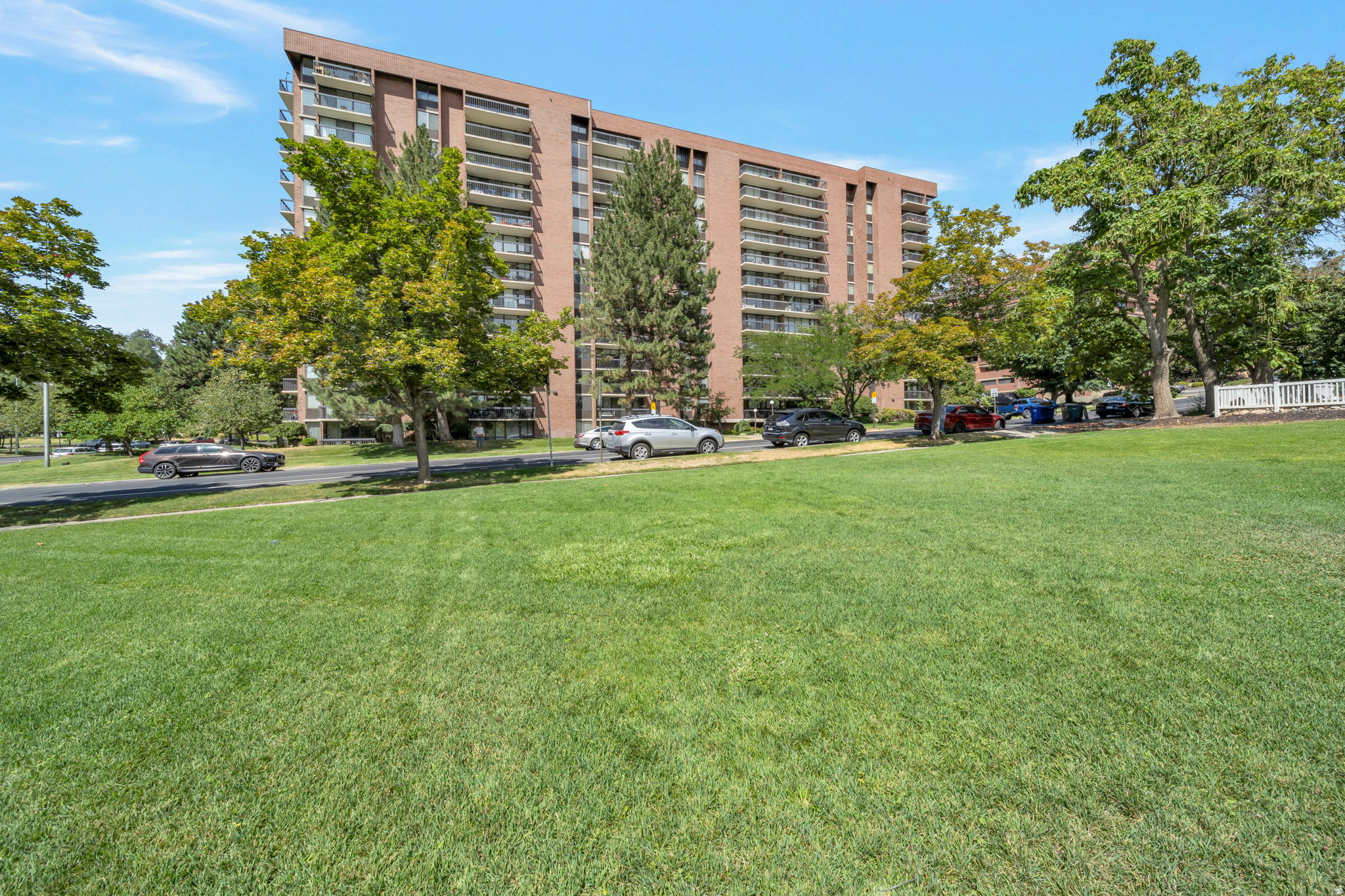 CANYON ROAD - Residential