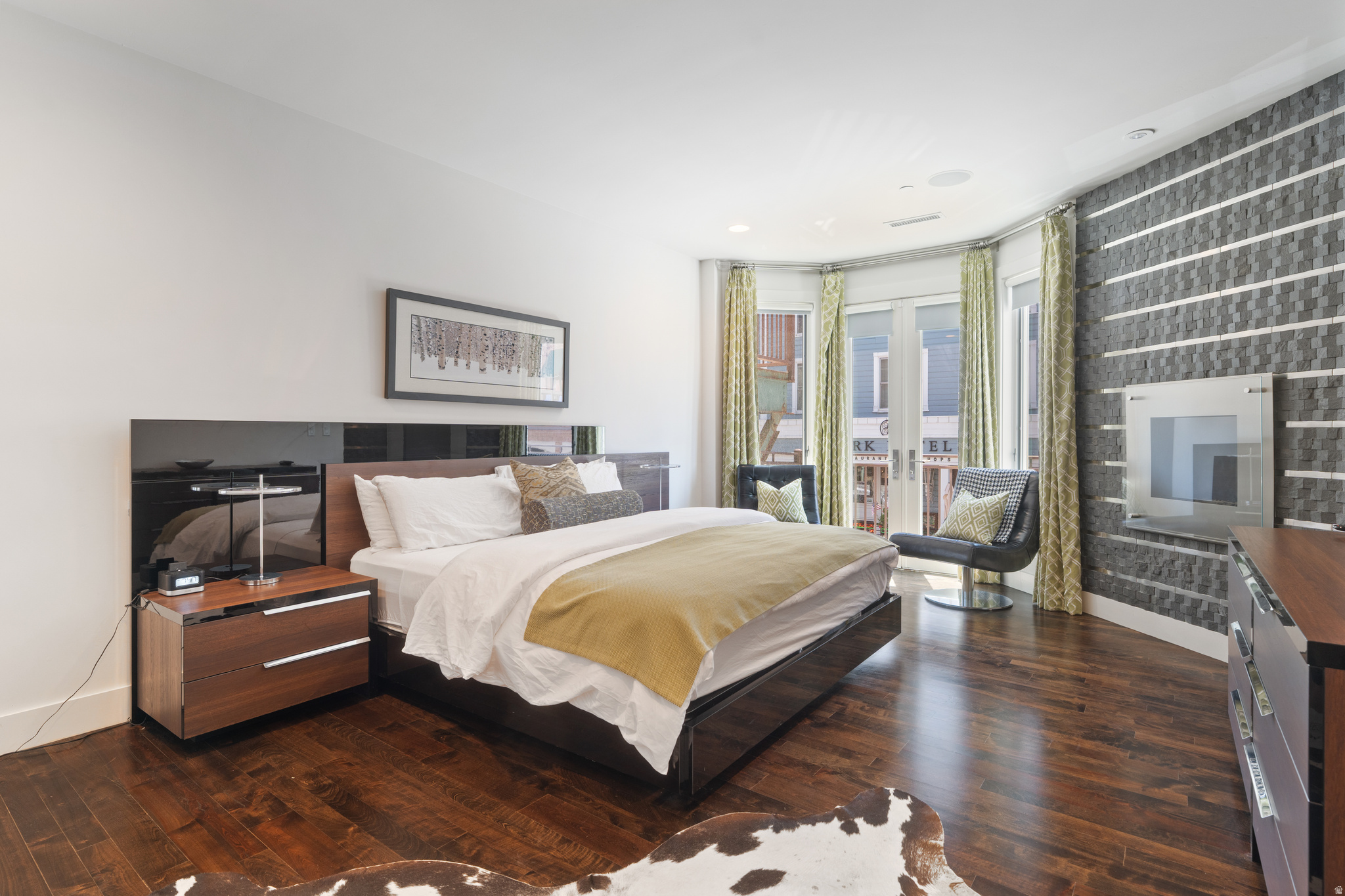 614 MAIN STREET COND - Residential