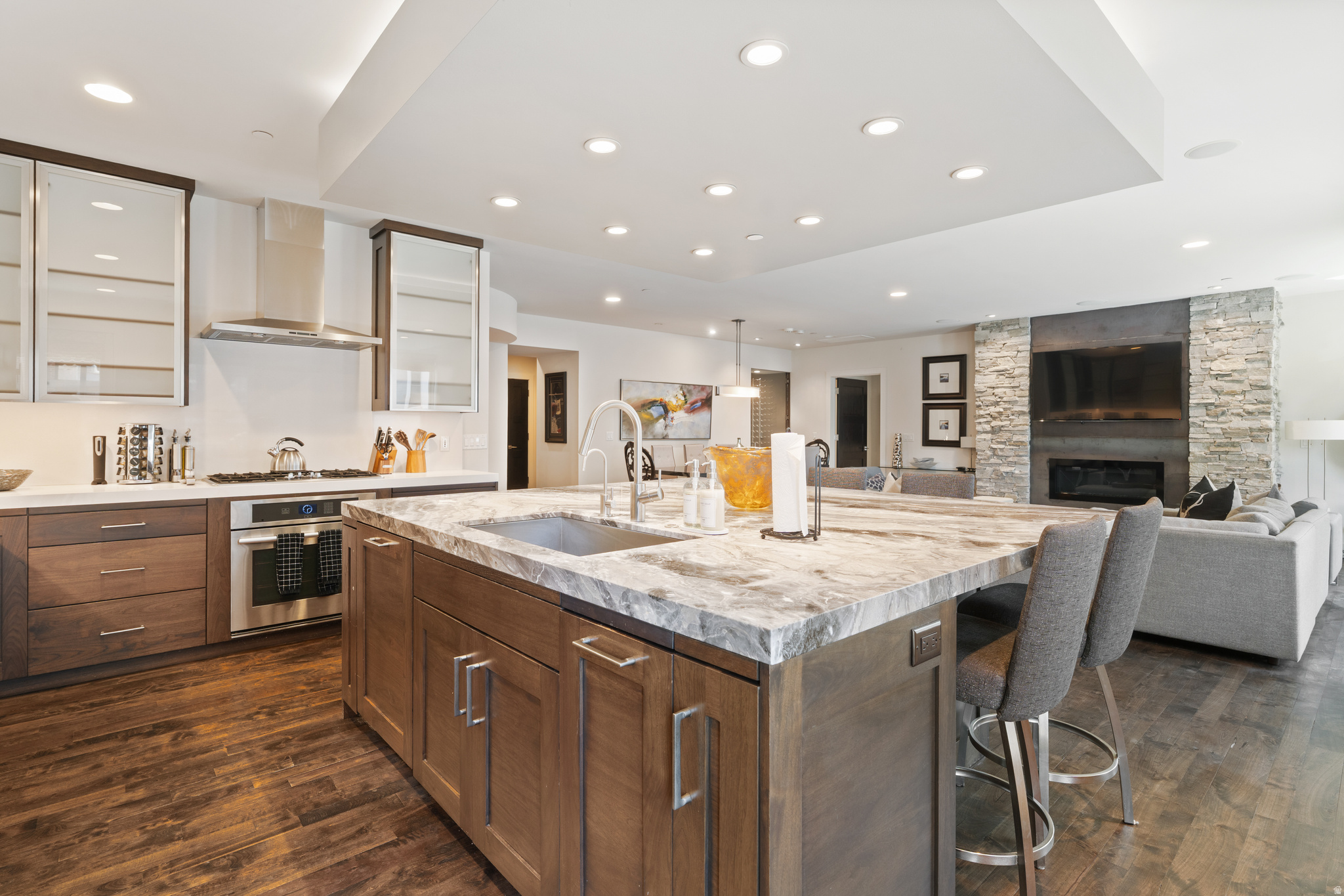 614 MAIN STREET COND - Residential