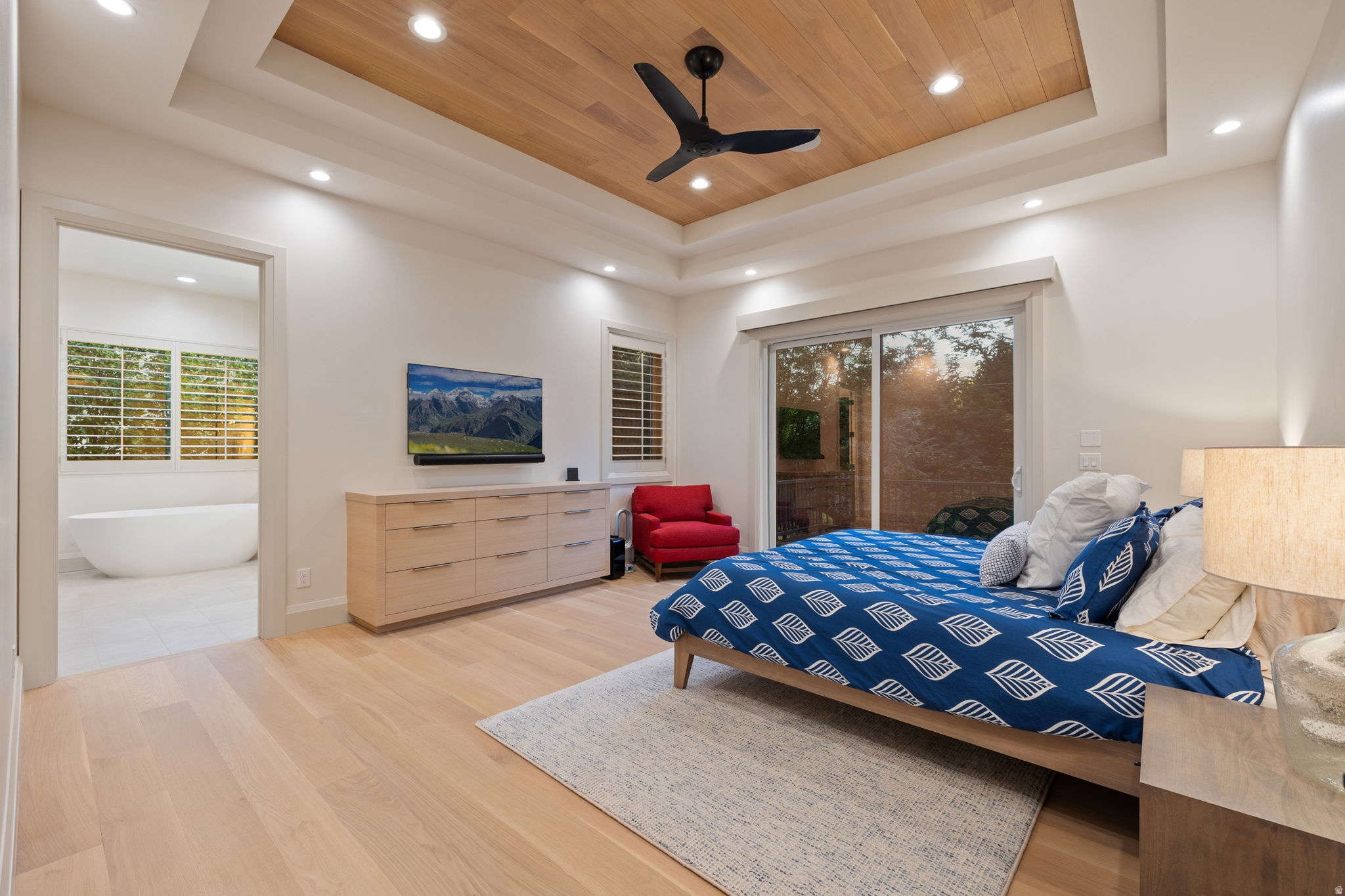 LAKEWOOD - Residential