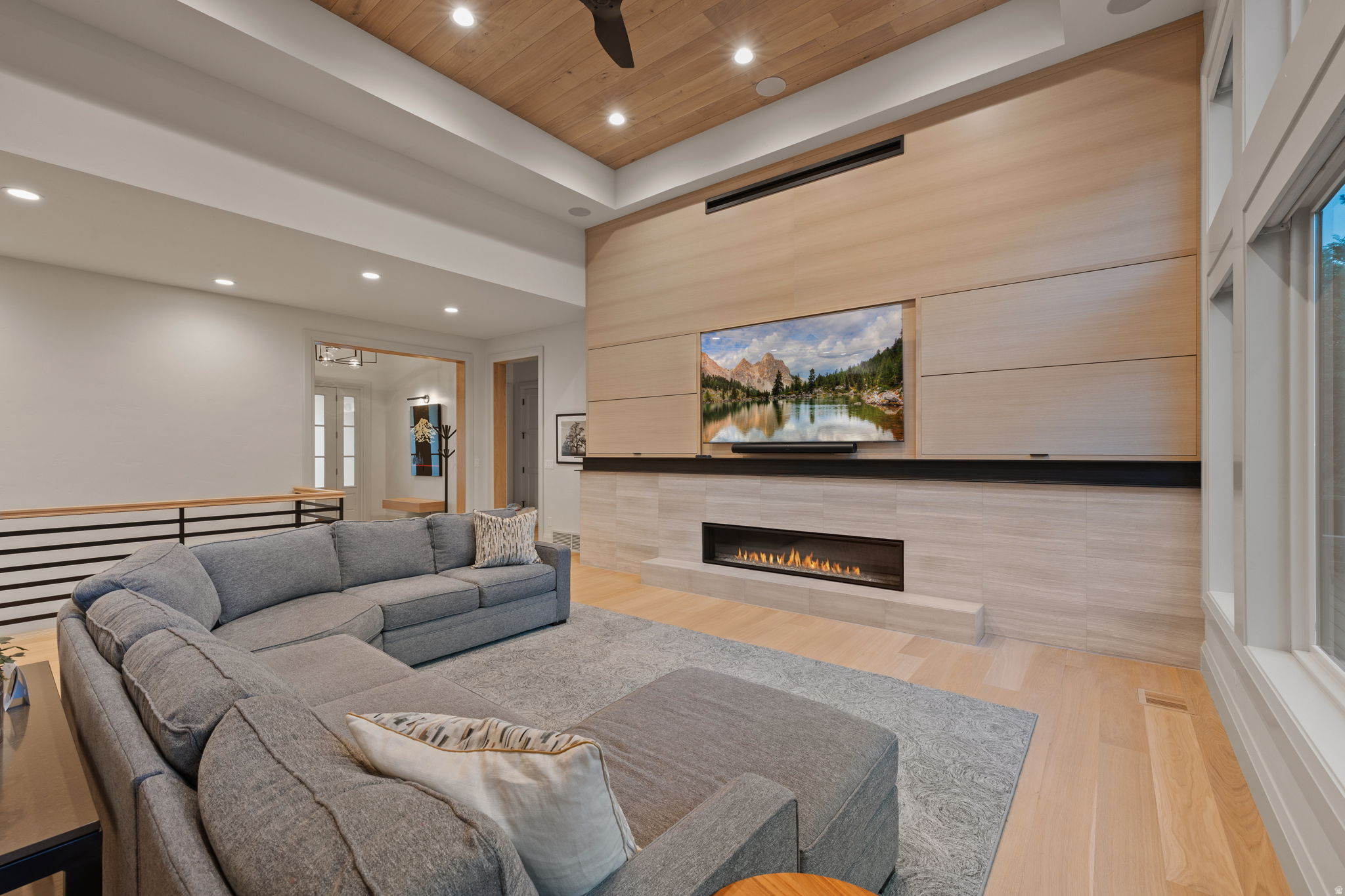 LAKEWOOD - Residential