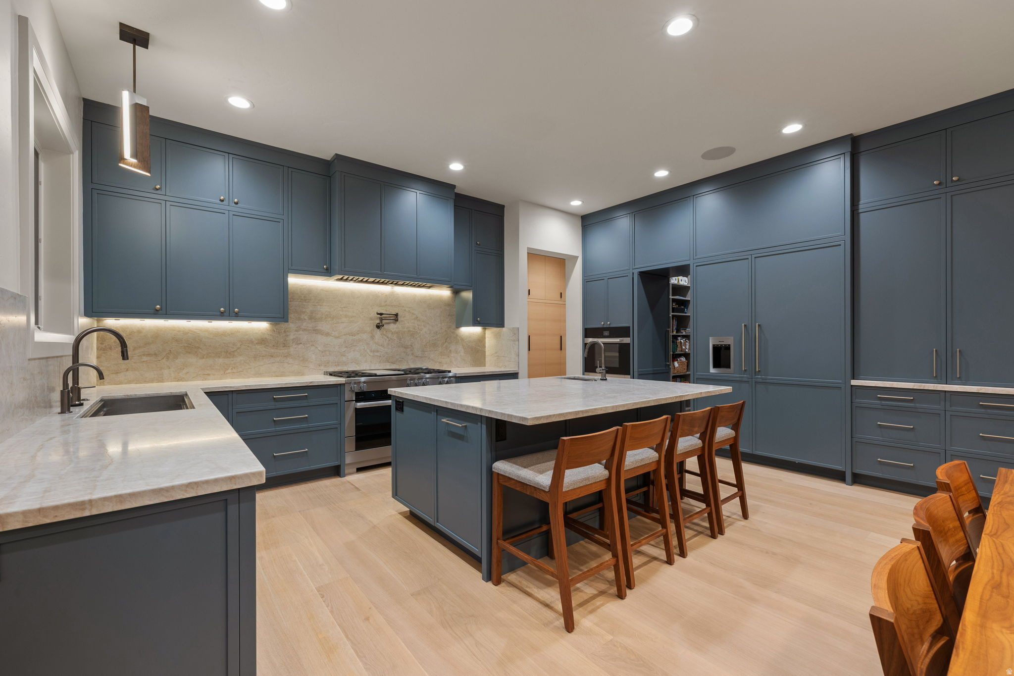LAKEWOOD - Residential