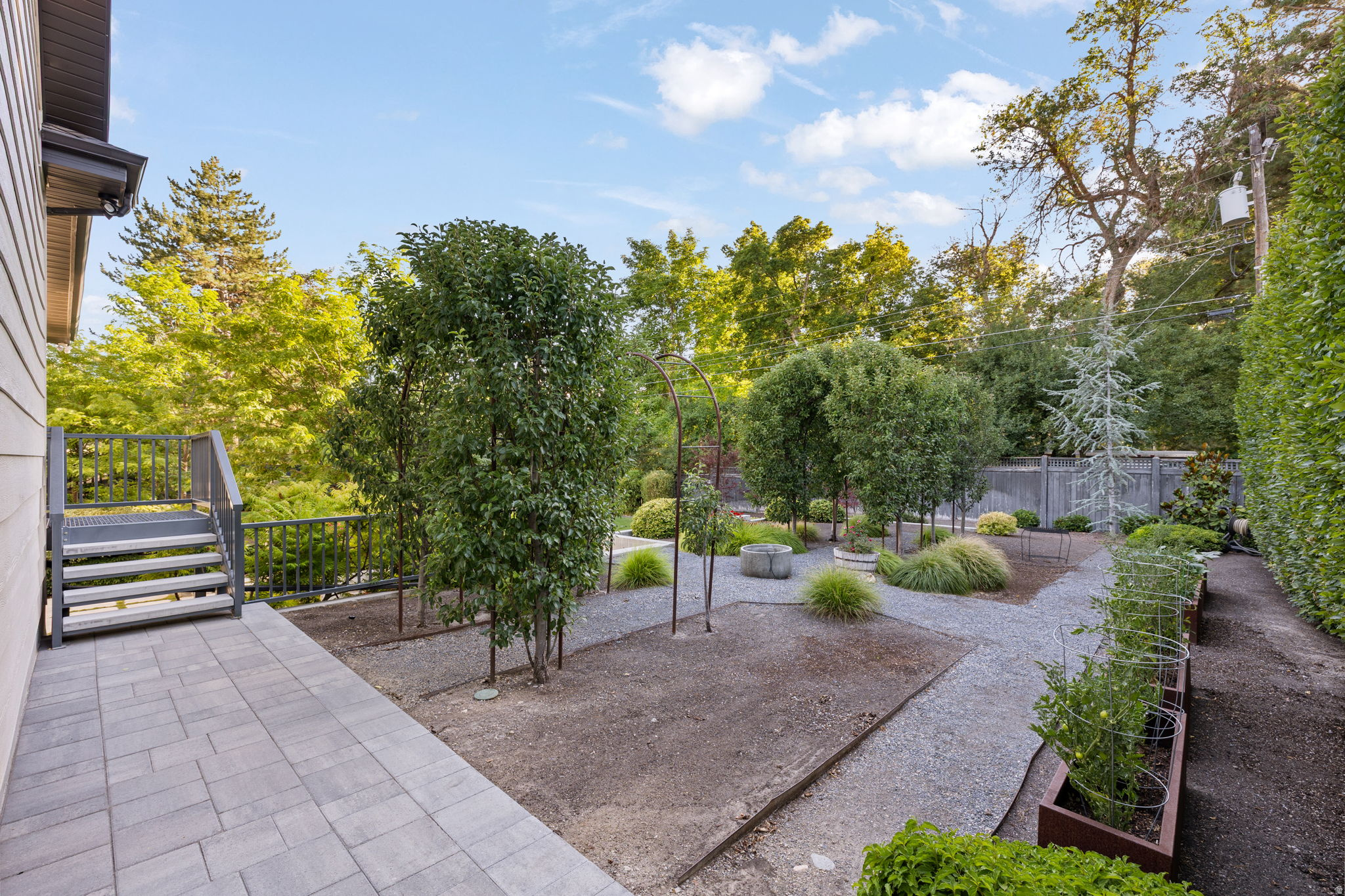 LAKEWOOD - Residential