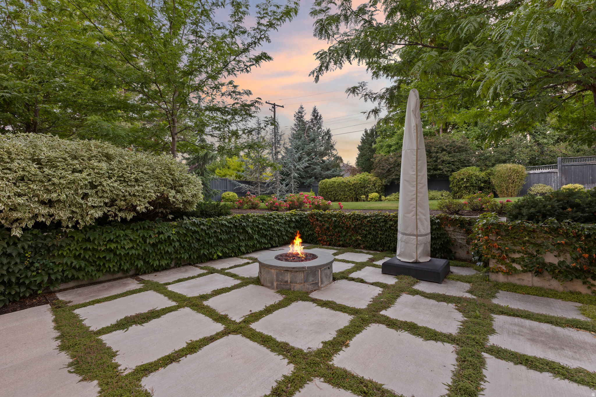 LAKEWOOD - Residential