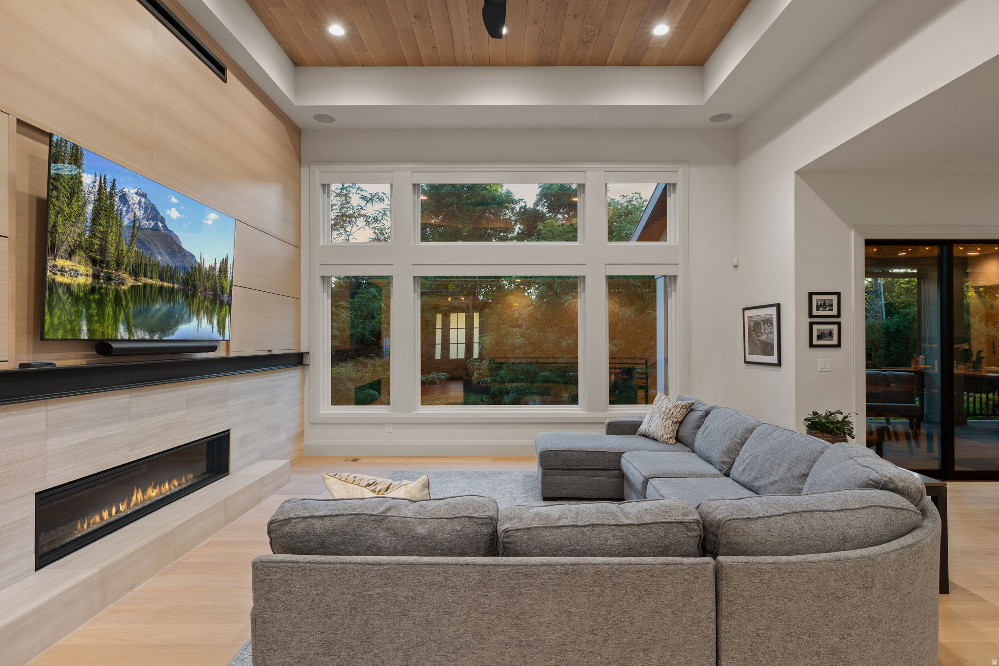 LAKEWOOD - Residential