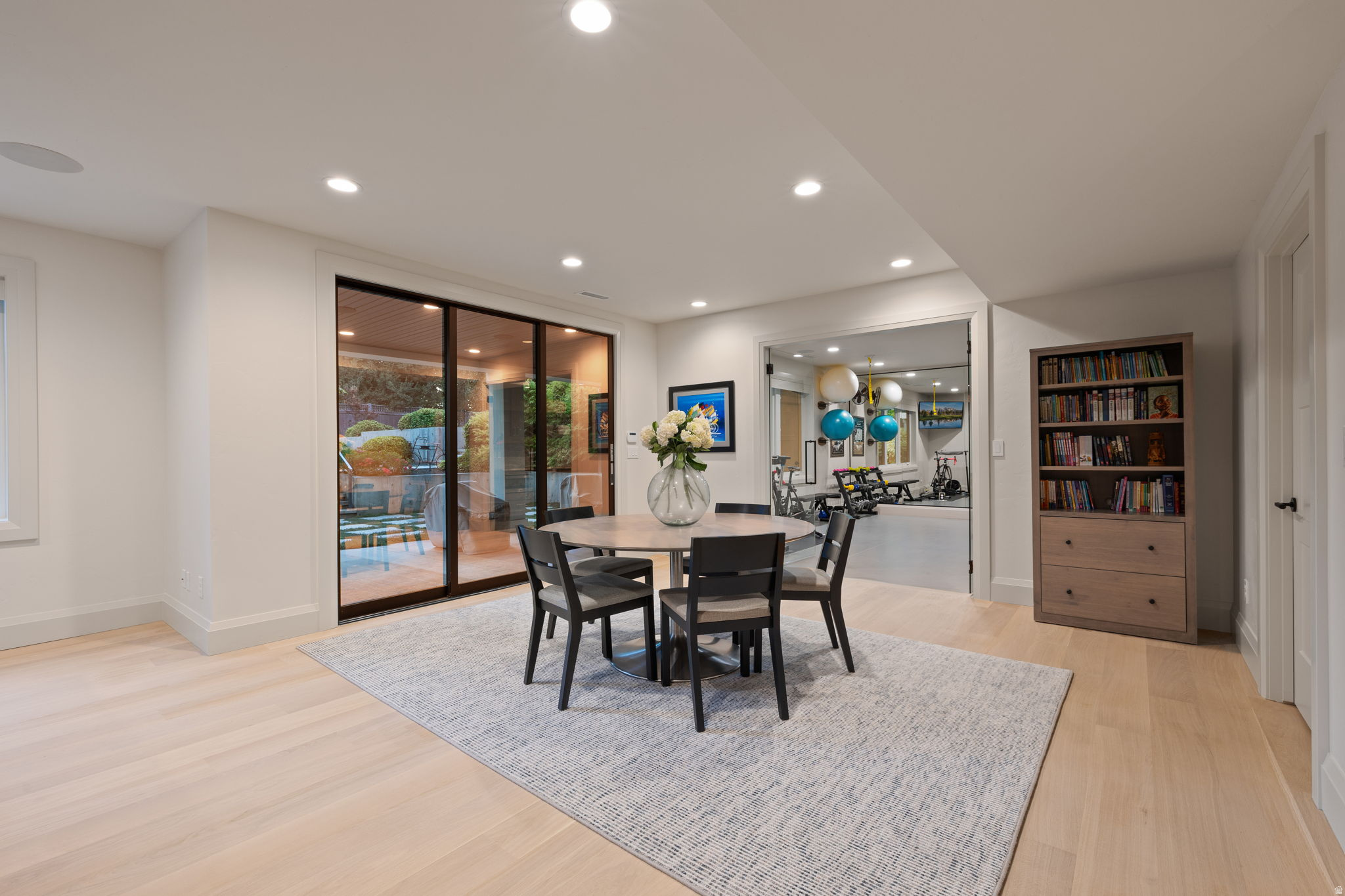 LAKEWOOD - Residential
