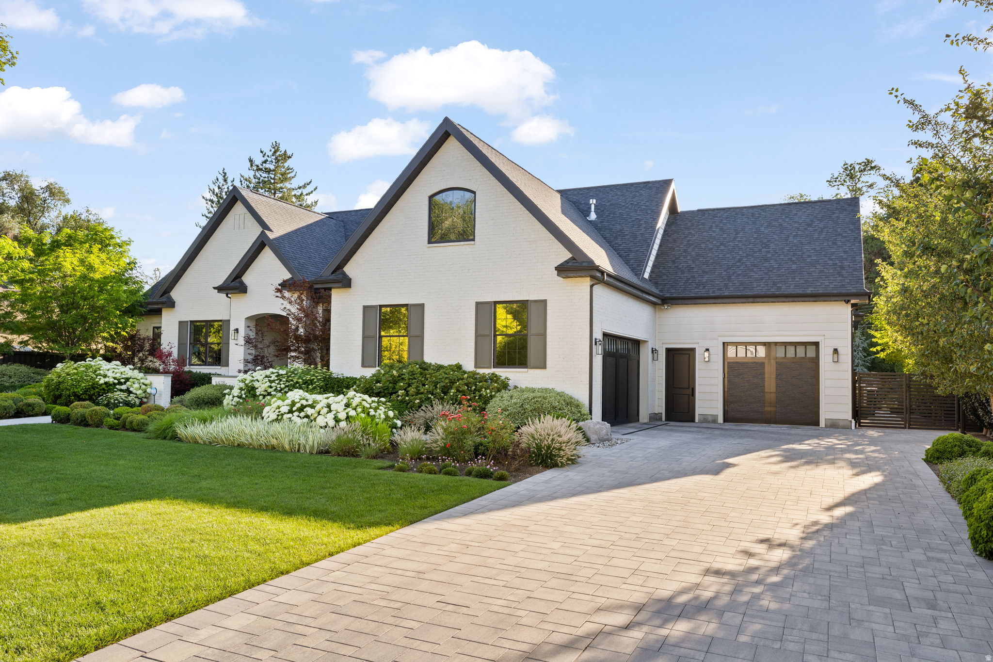 LAKEWOOD - Residential