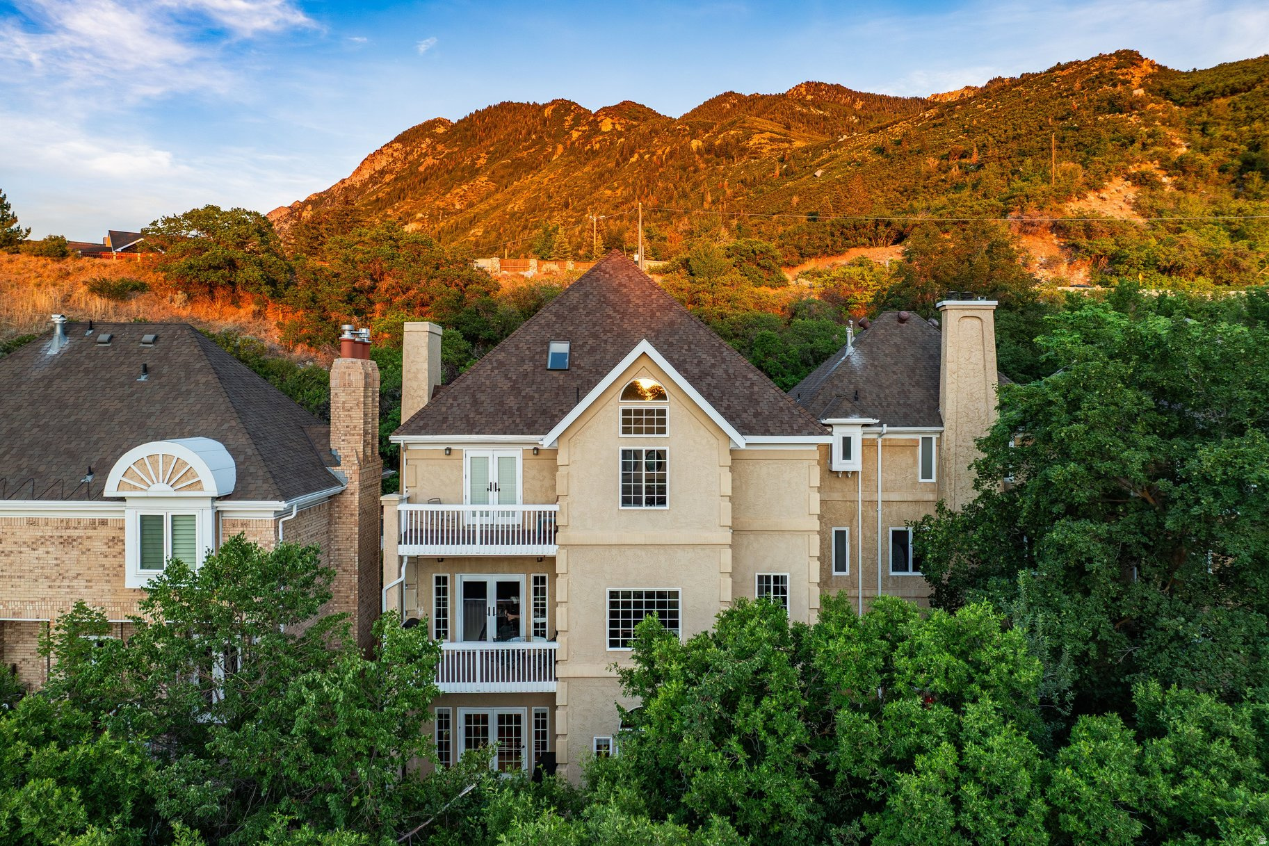 LA MONTAGNE - Residential