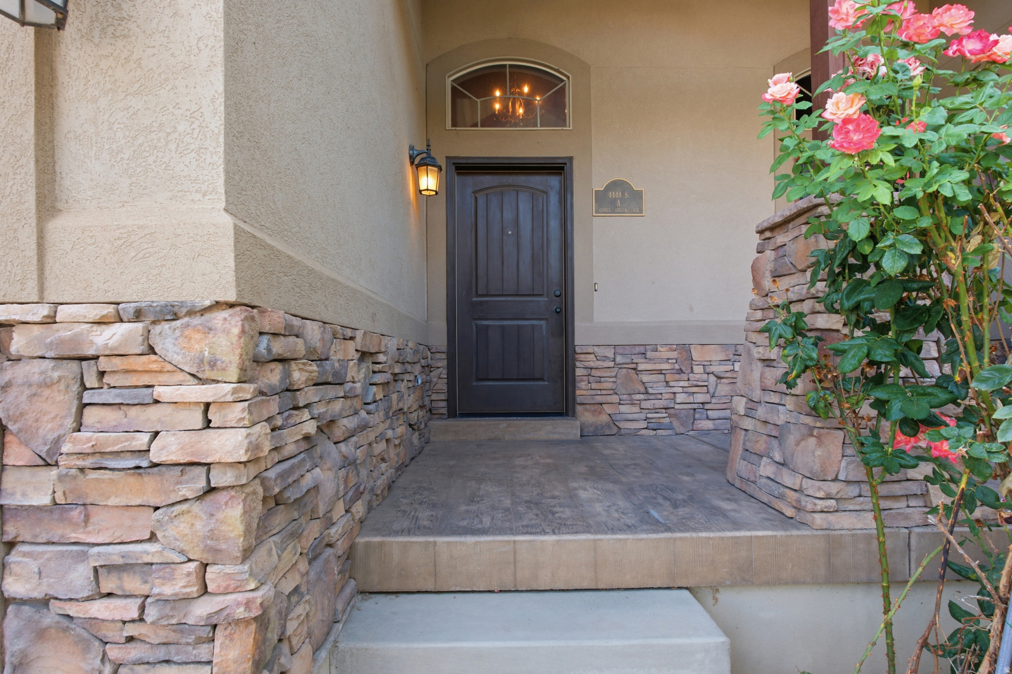STONE CREEK CANYON - Residential