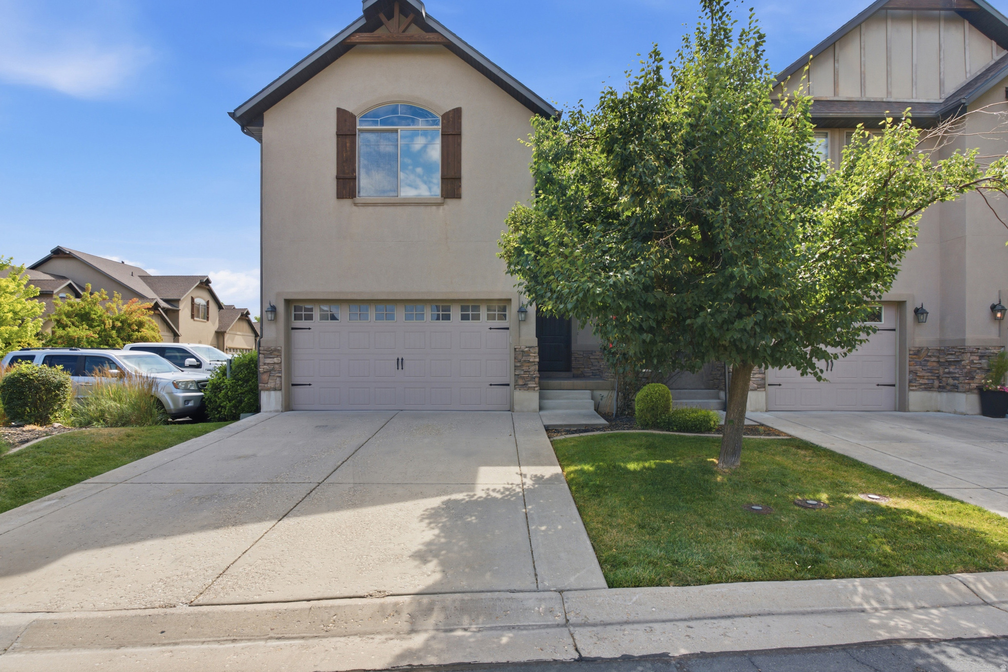 STONE CREEK CANYON - Residential