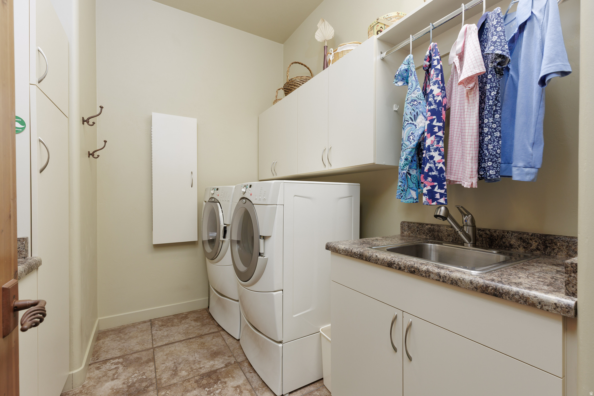 PINE BROOK 3 - Residential