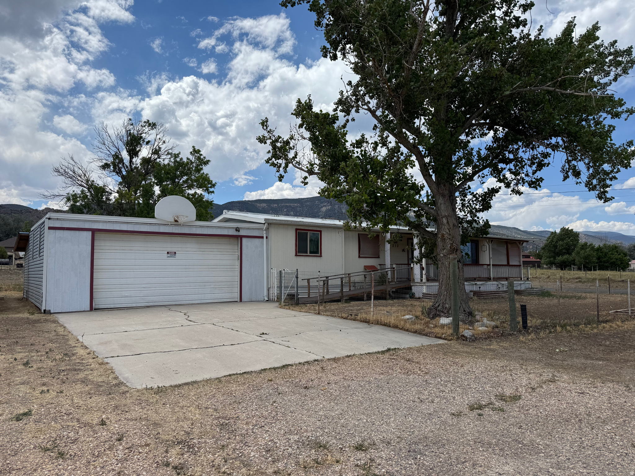 DAILEY MINOR - Residential