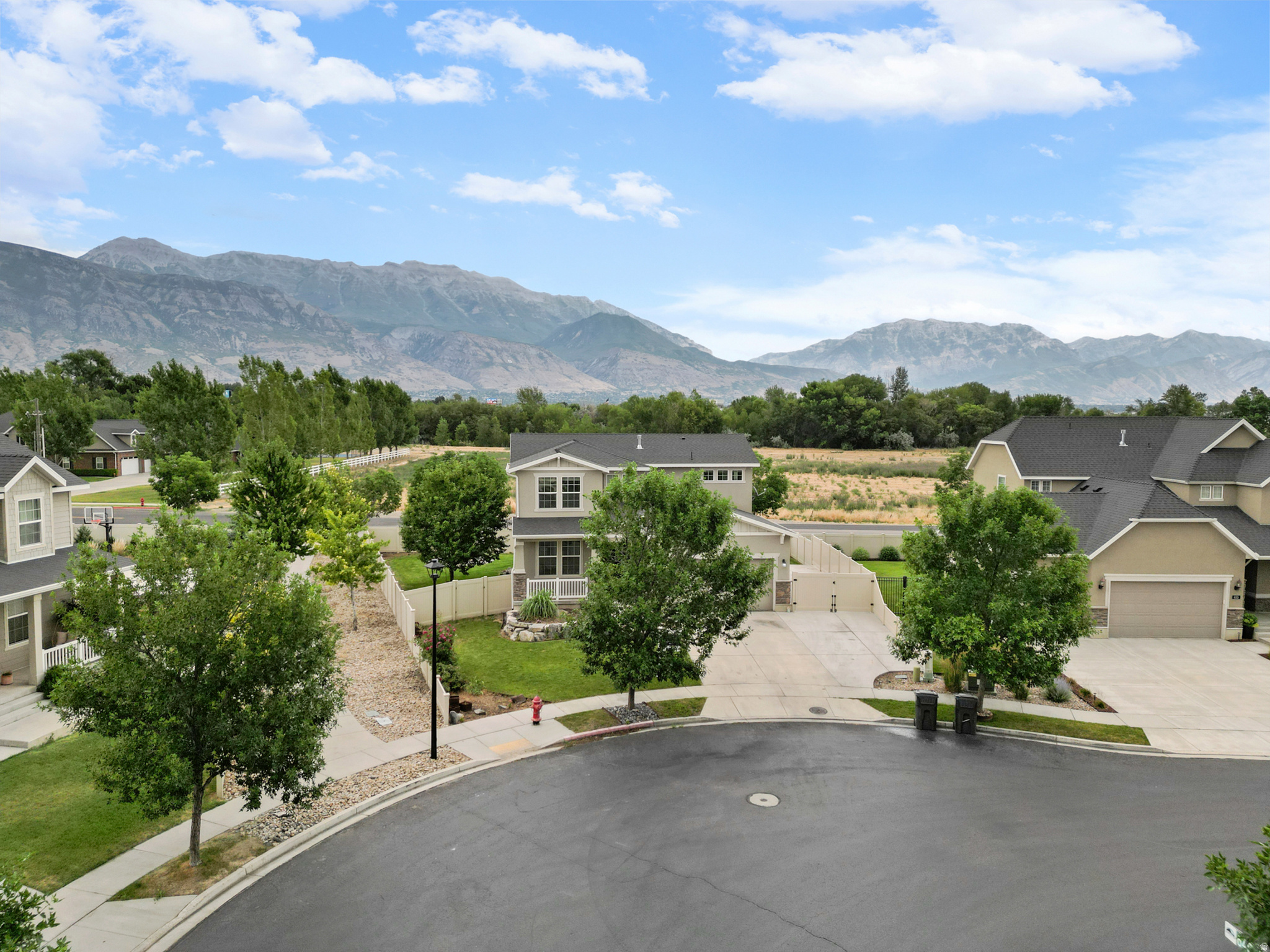 HARBOR VILLAGE - Residential