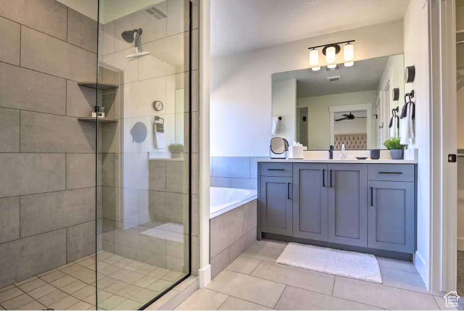VIDA SOL VACATION TOWNHOMES - Residential