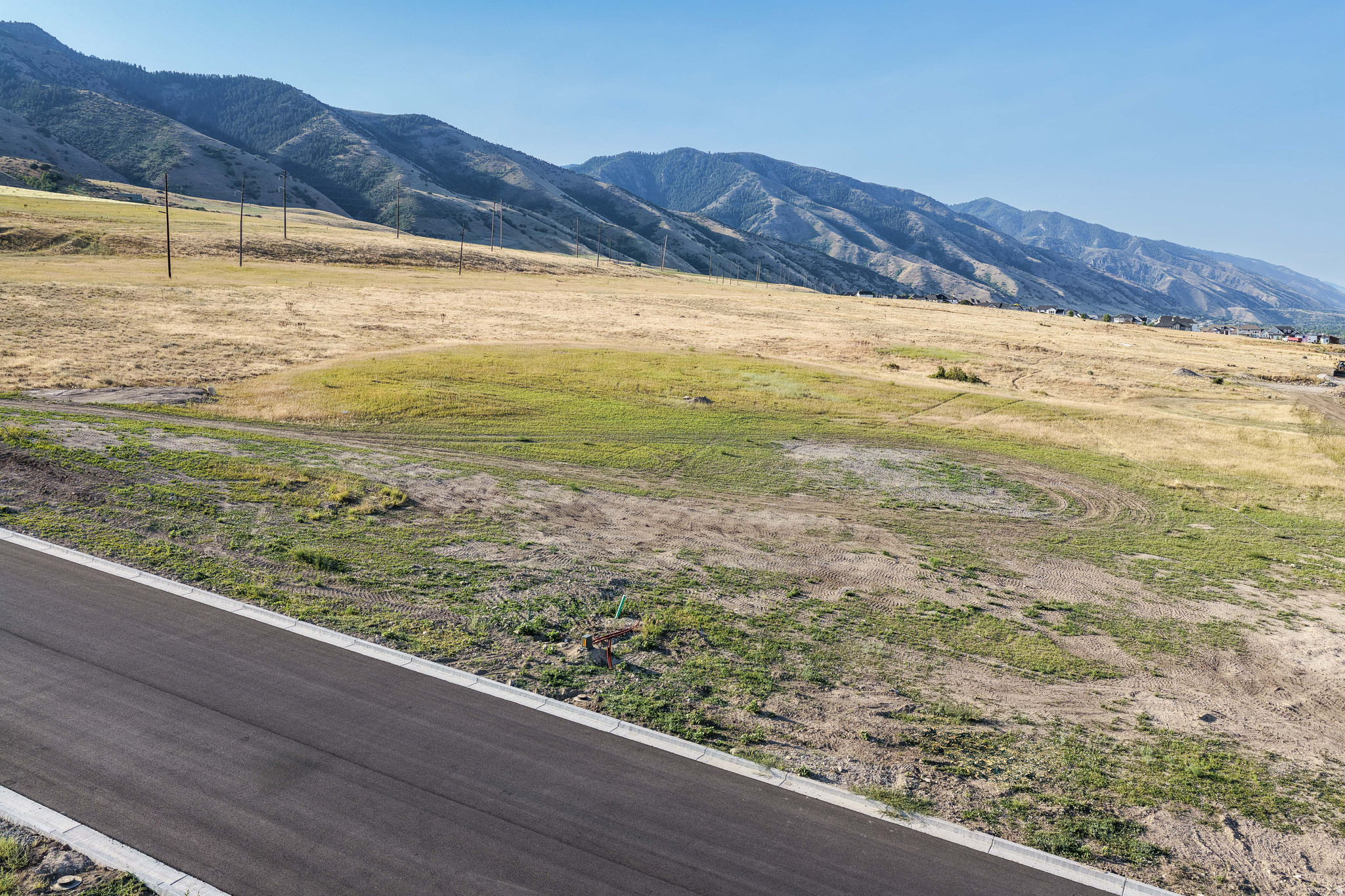 SUNCREST FIELDS - Land