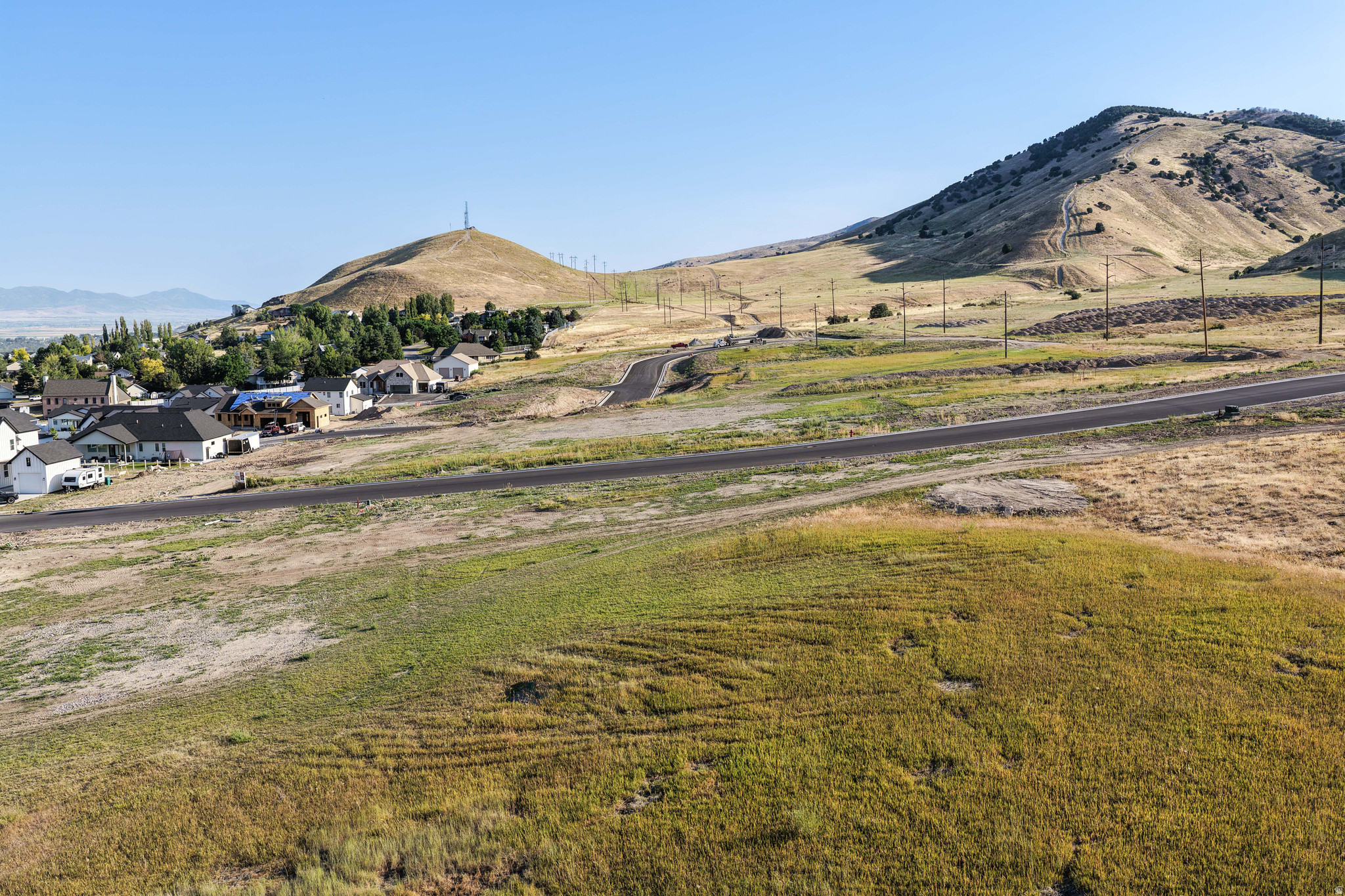 SUNCREST FIELDS - Land