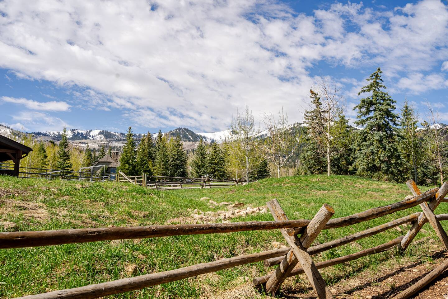RED PINE CHALETS CONDO - Residential