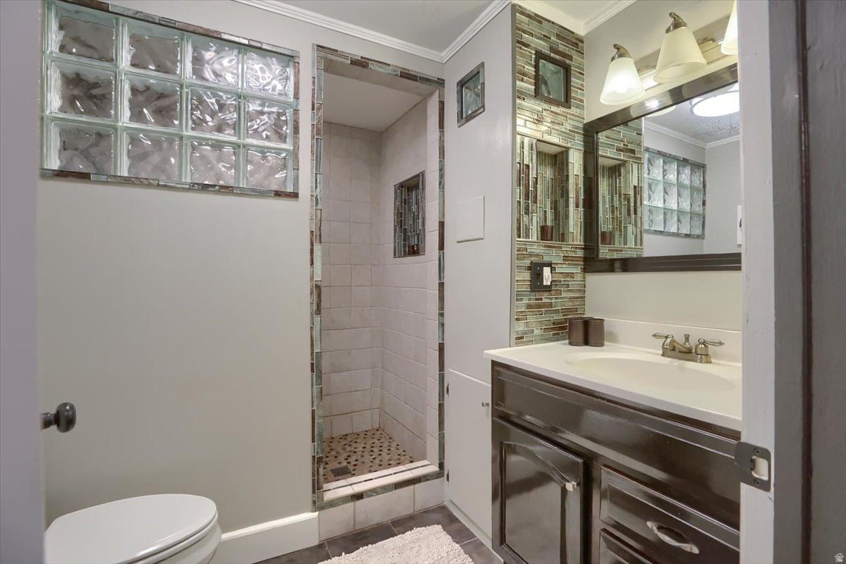 OAKBRIDGE HEIGHTS - Residential
