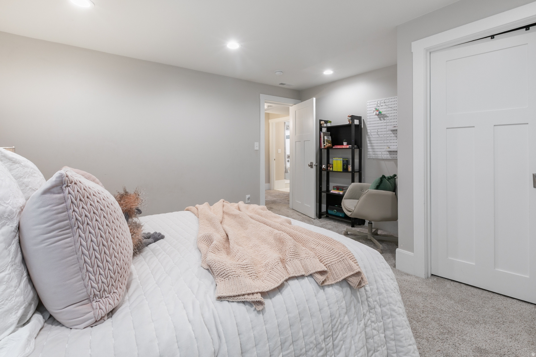 HARVARD / YALE - Residential
