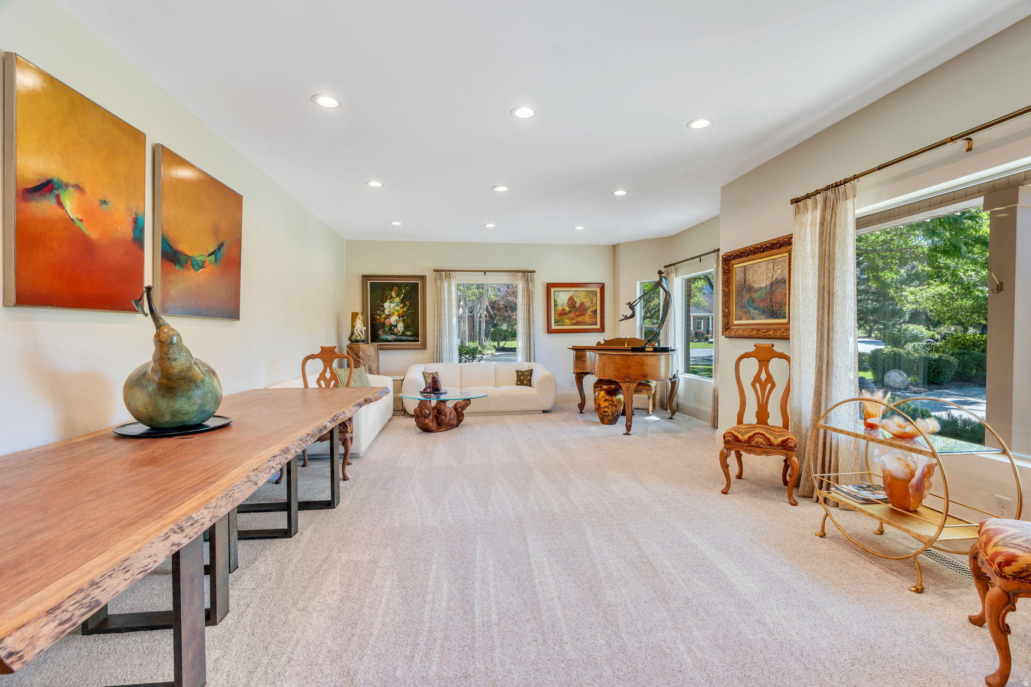 HIDDEN OAKS - Residential