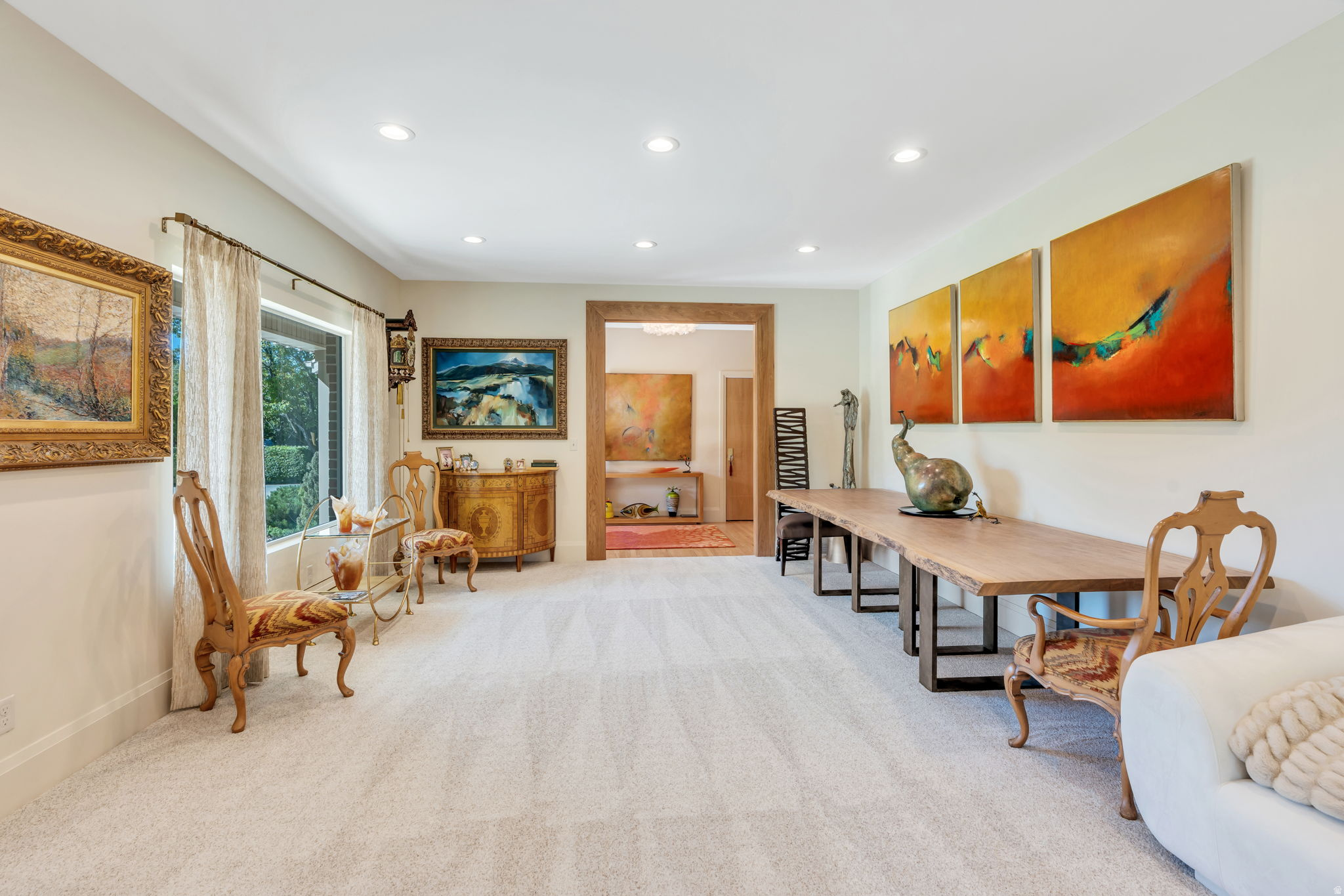 HIDDEN OAKS - Residential