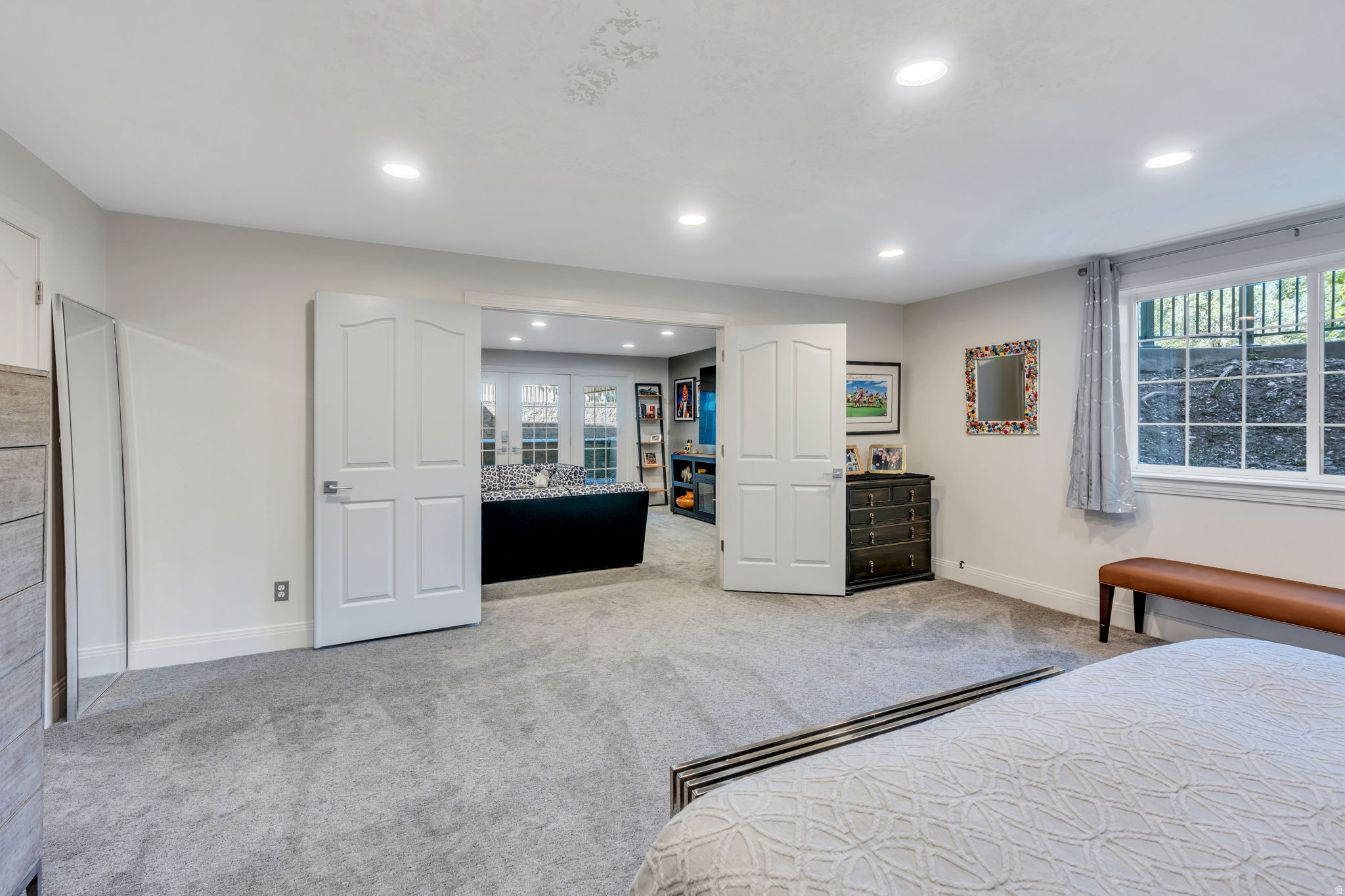 HIDDEN OAKS - Residential