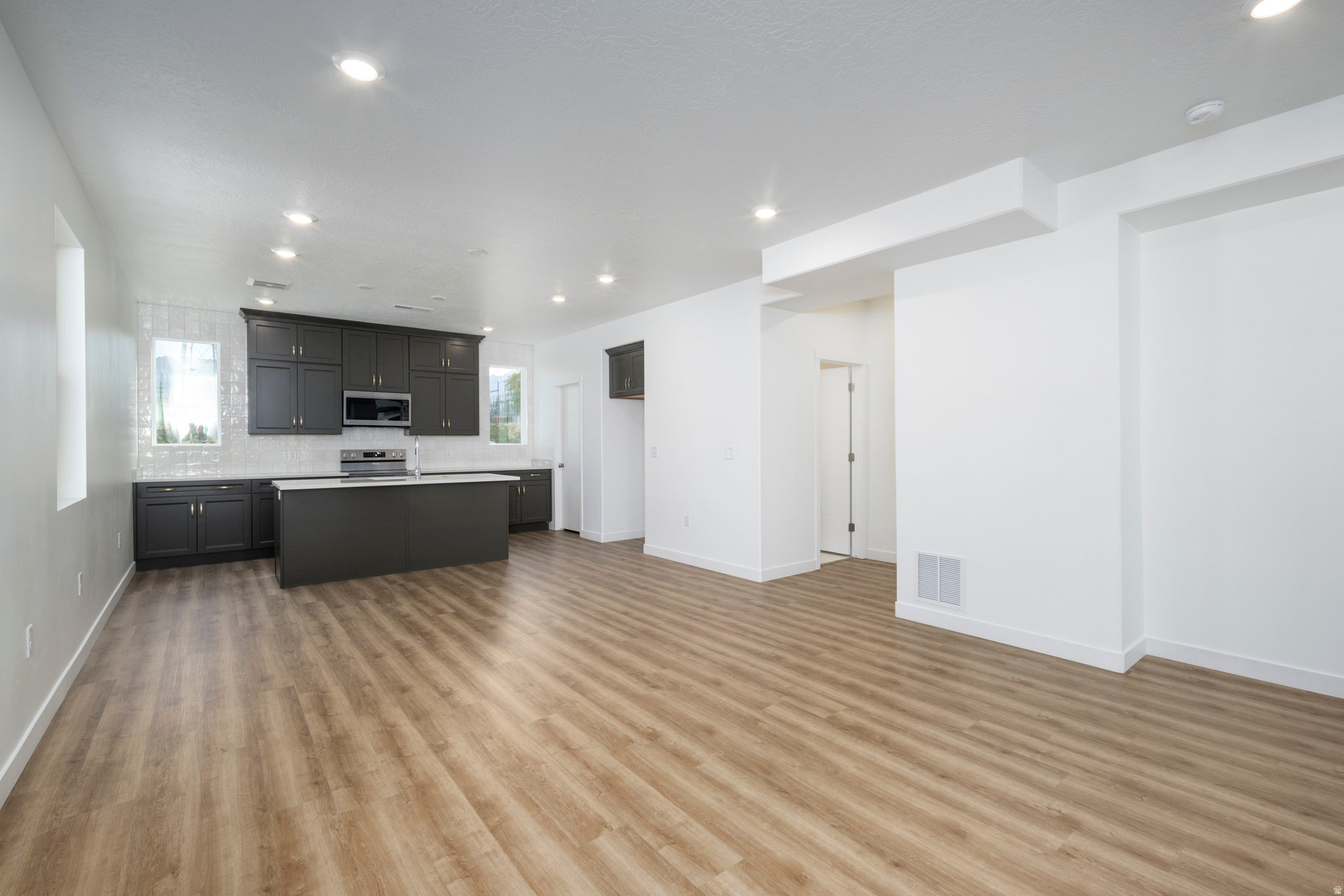 BULLION - Residential