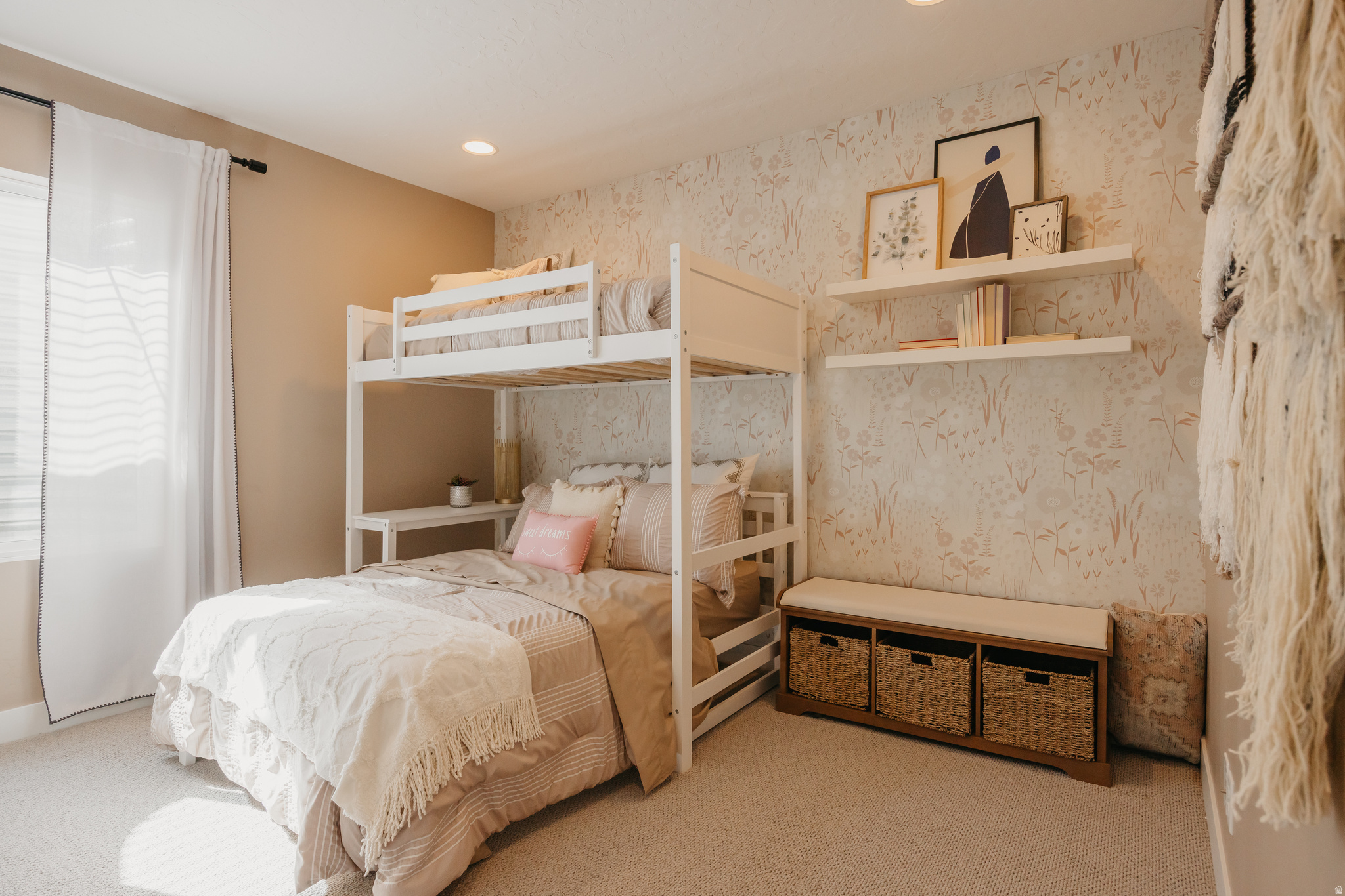 RIVERSIDE ESTATES - Residential