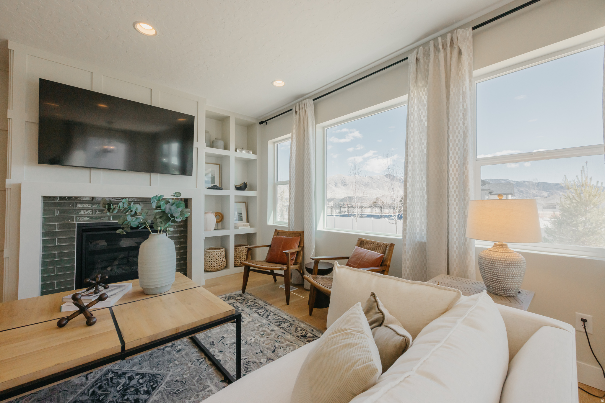 RIVERSIDE ESTATES - Residential