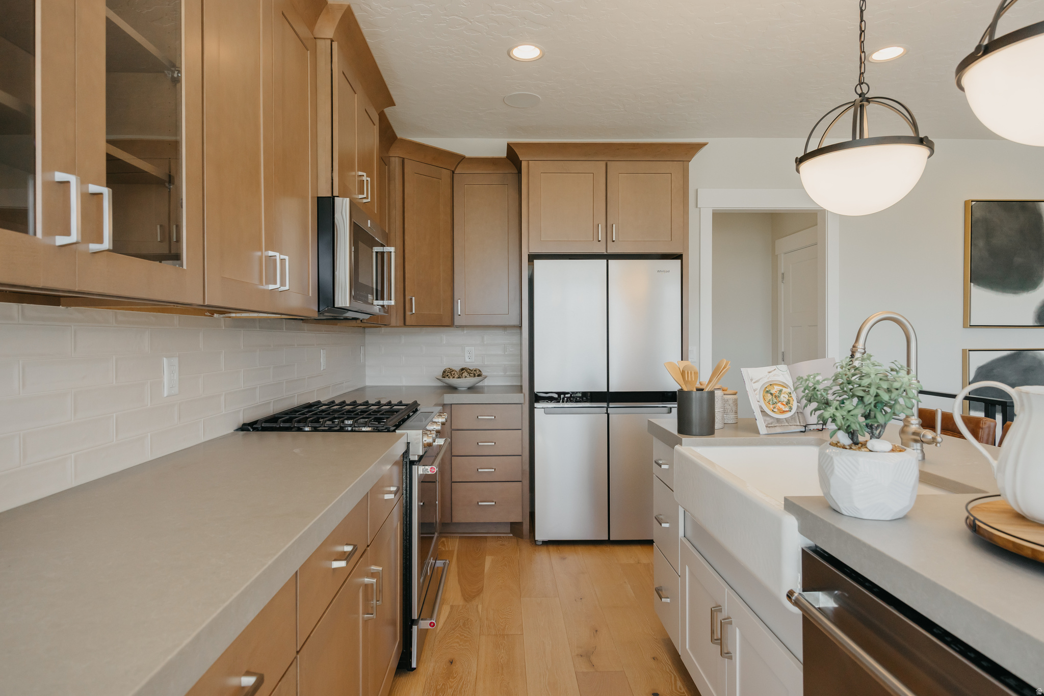 RIVERSIDE ESTATES - Residential