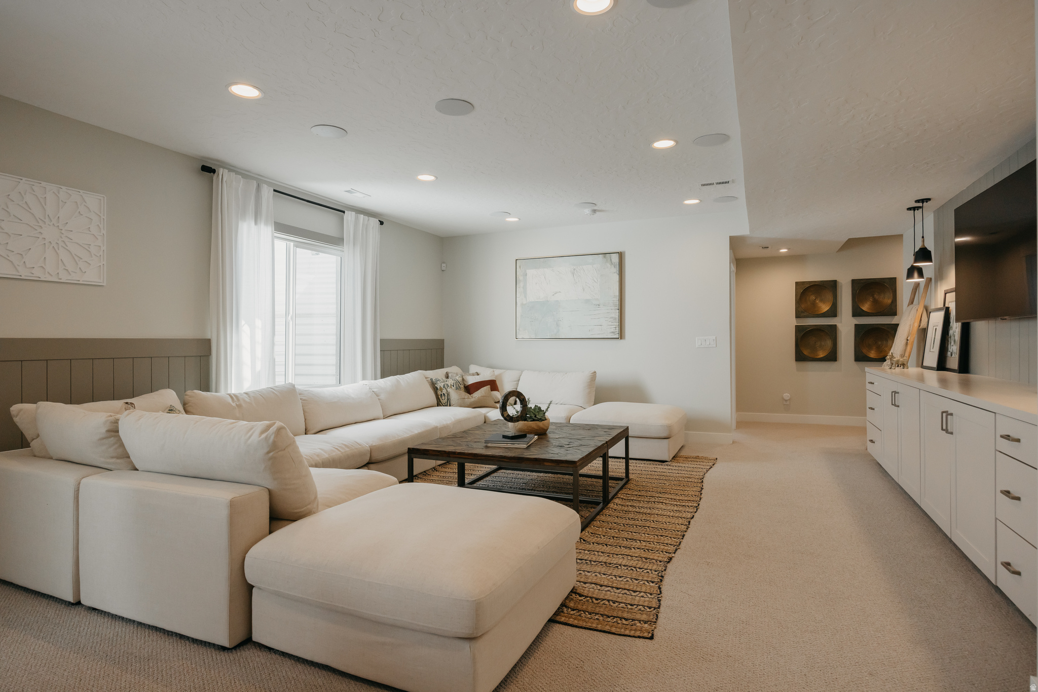 RIVERSIDE ESTATES - Residential