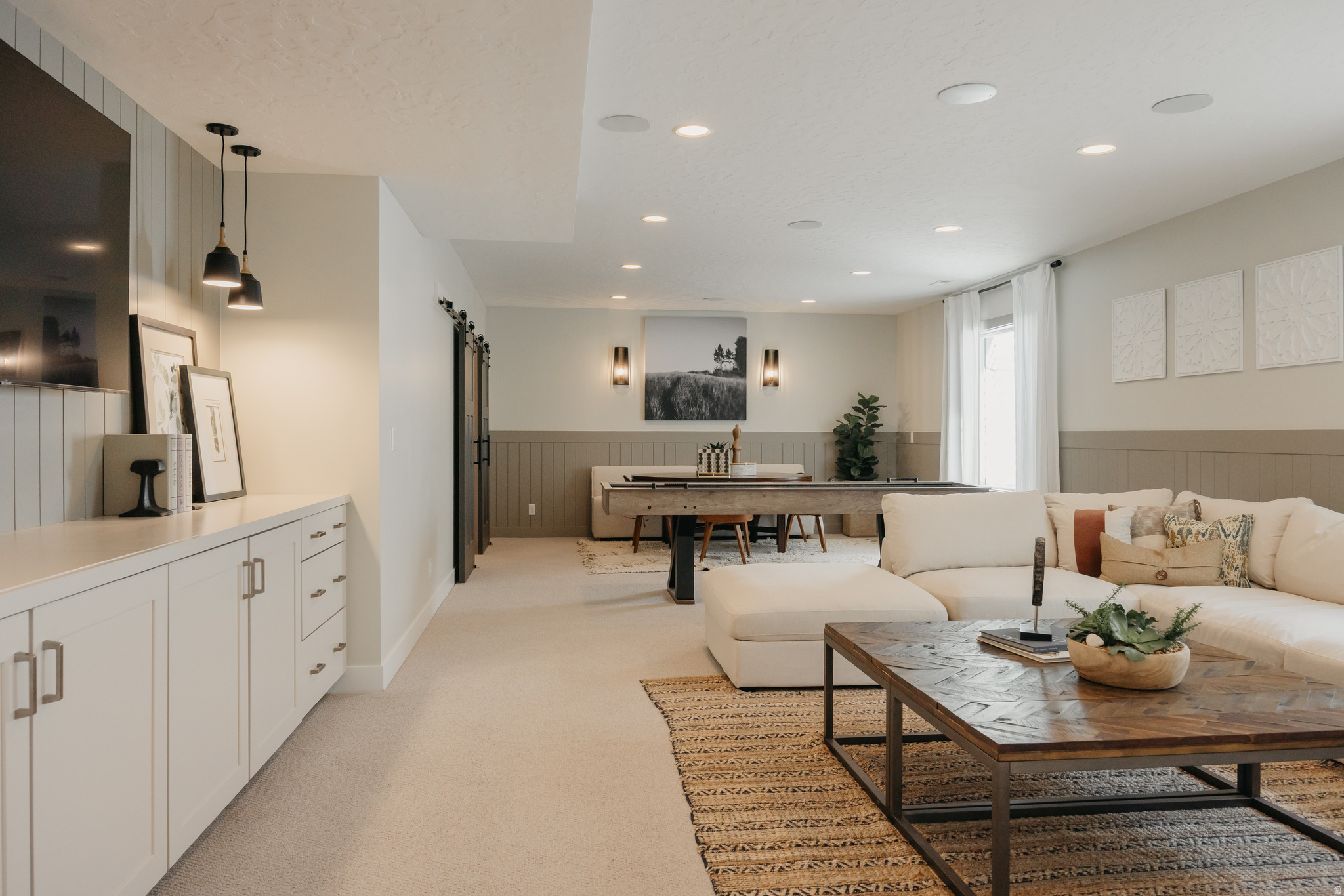 RIVERSIDE ESTATES - Residential