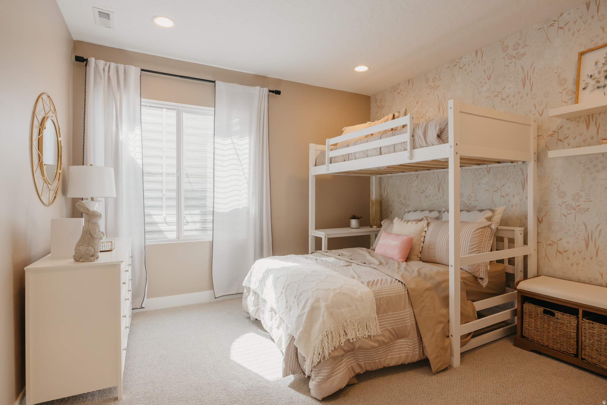 RIVERSIDE ESTATES - Residential