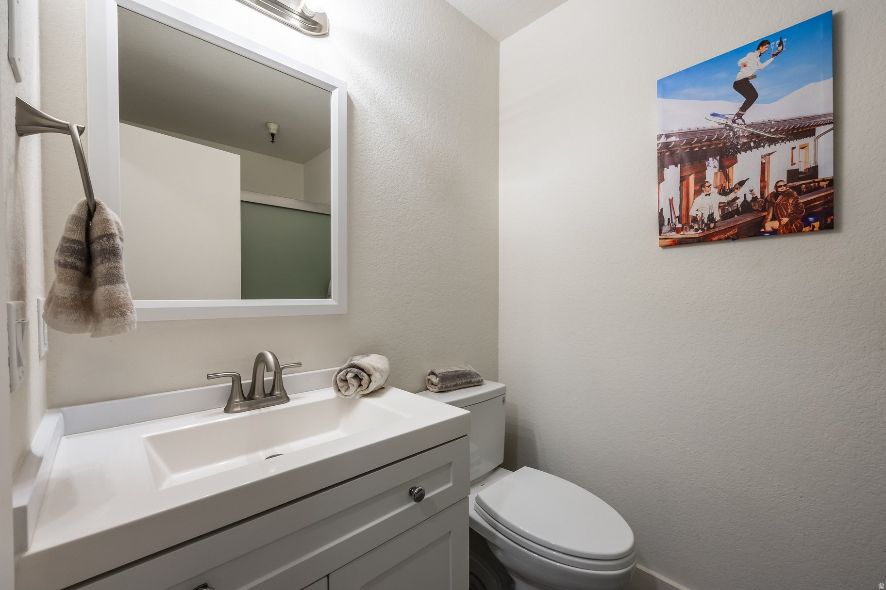 CARRIAGE HOUSE CONDOMINIUMS - Residential