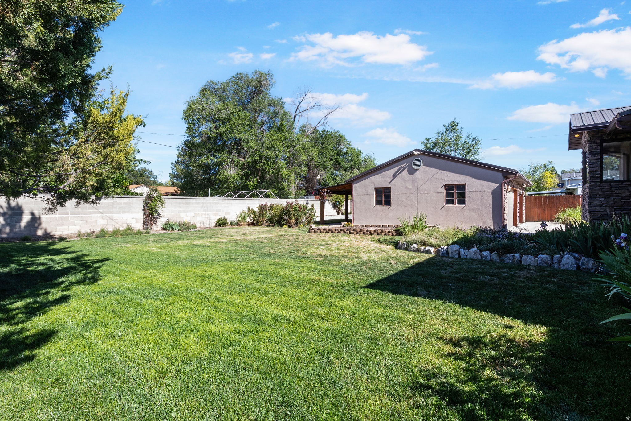 BRIDLE ACRES - Residential