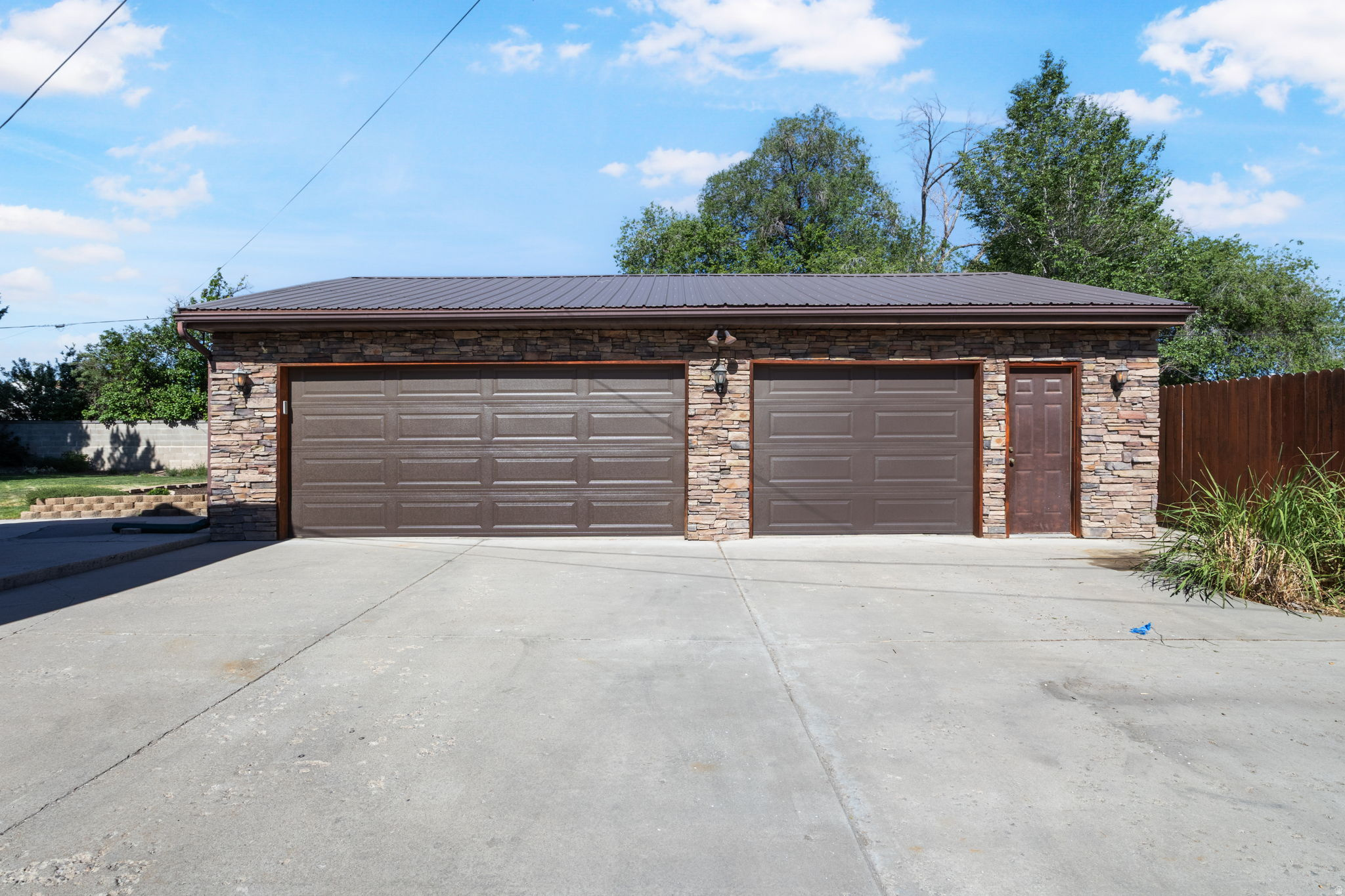 BRIDLE ACRES - Residential
