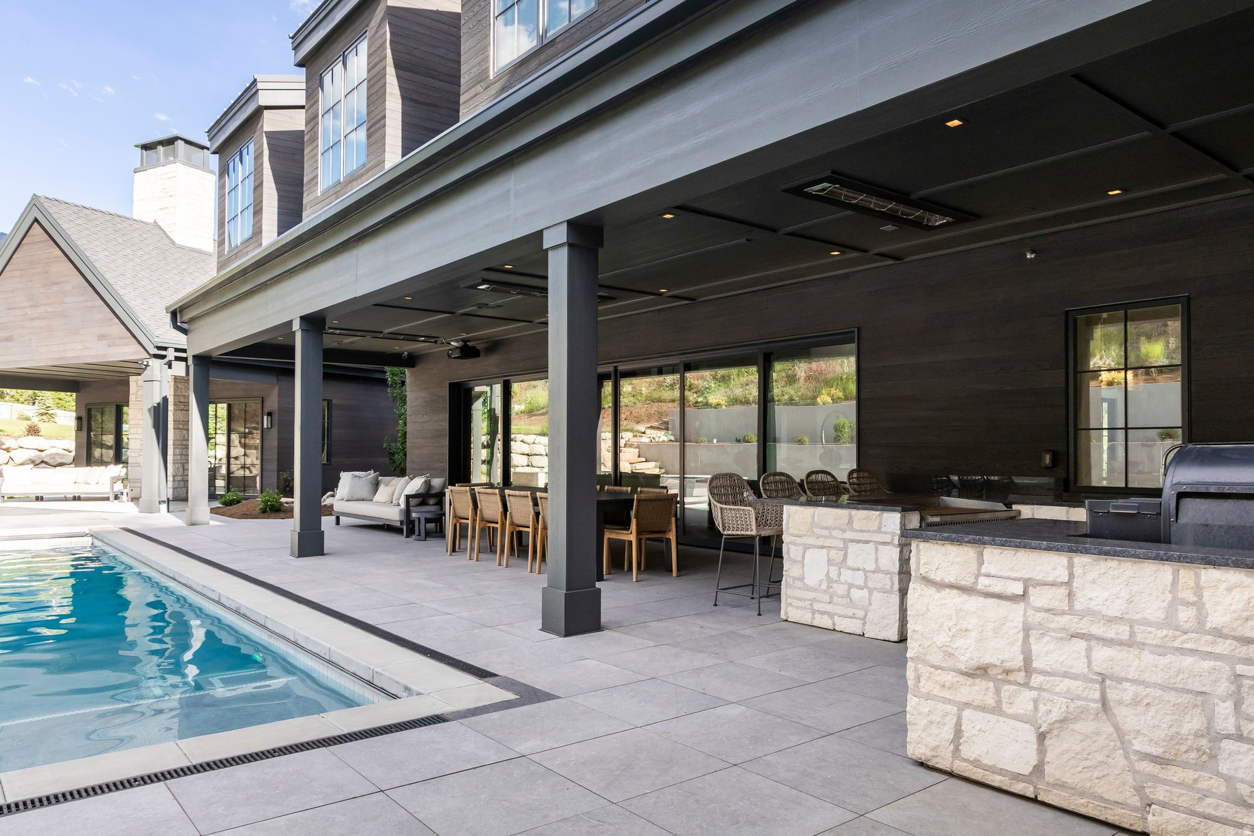 THREE FALLS - Residential