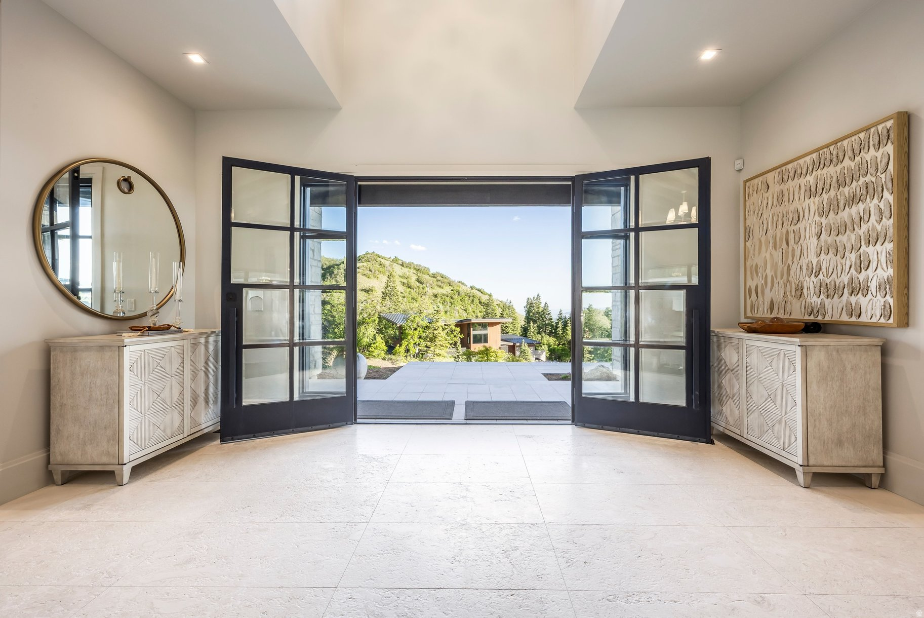THREE FALLS - Residential
