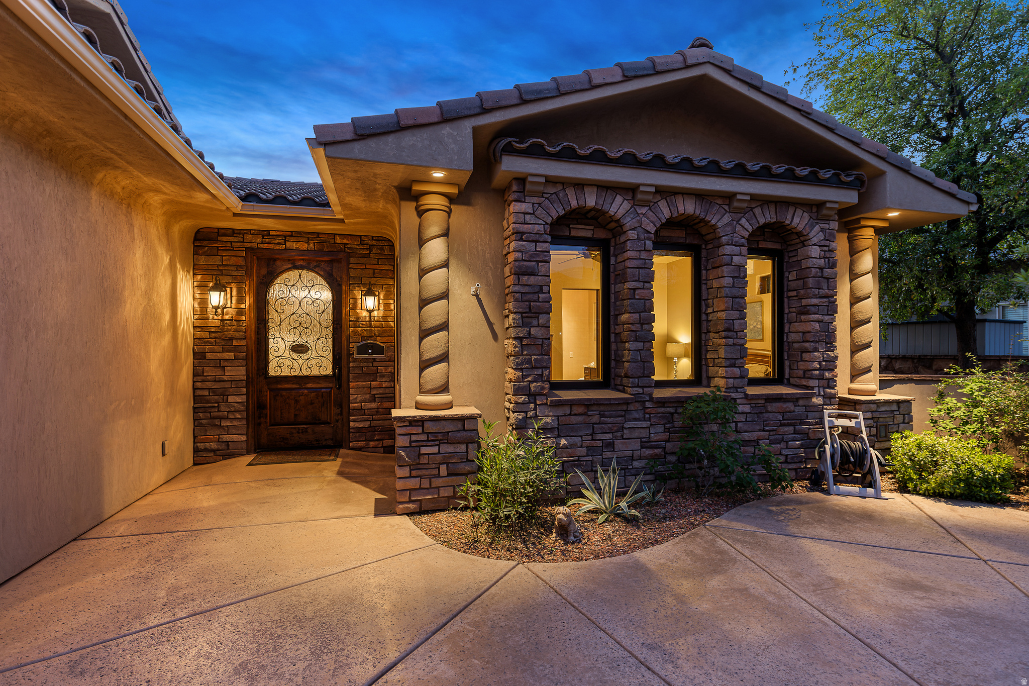 CASTLE ROCK SUB PH 2 - Residential