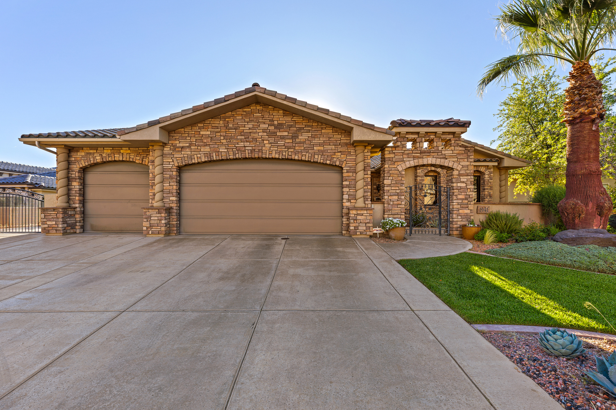 CASTLE ROCK SUB PH 2 - Residential