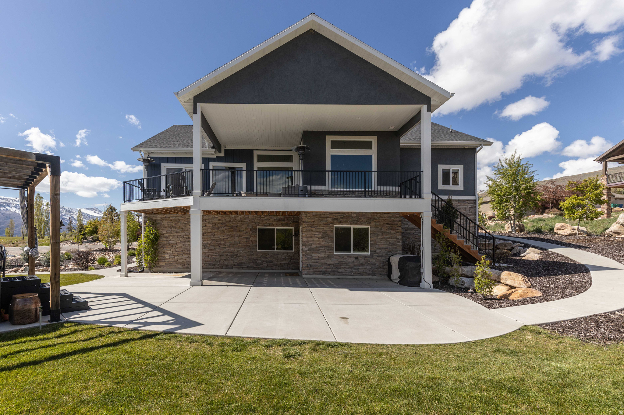 ELKHORN - Residential